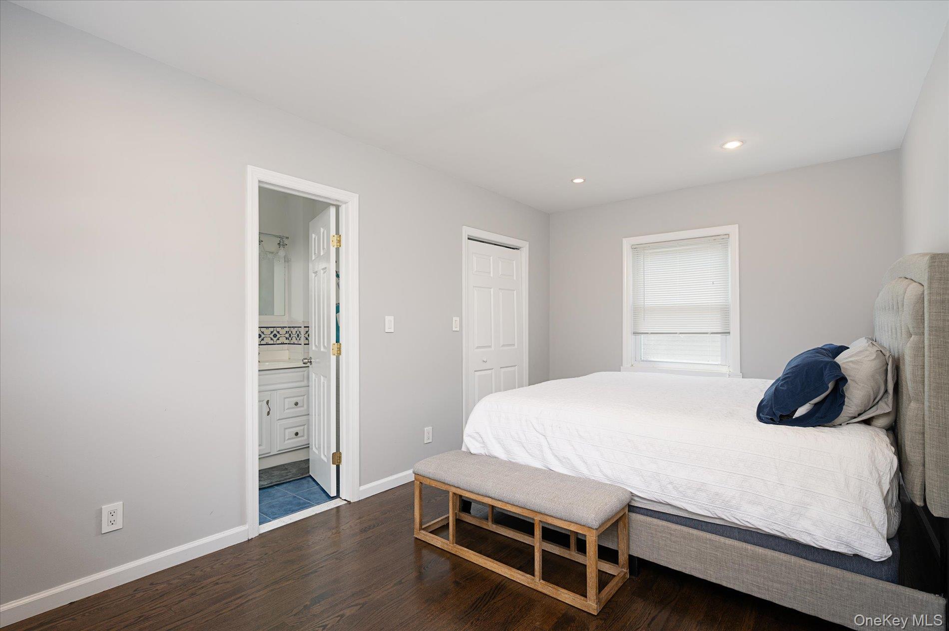 1735 Washington Avenue Property Photo 22