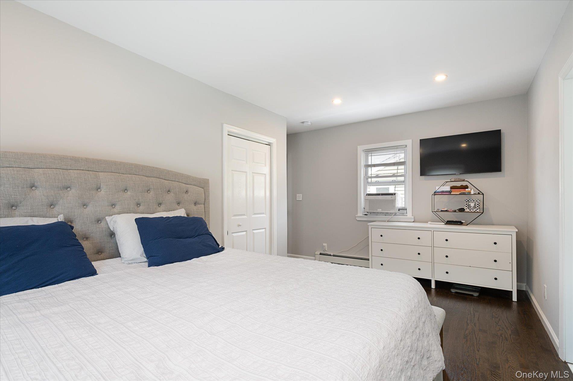 1735 Washington Avenue Property Photo 23