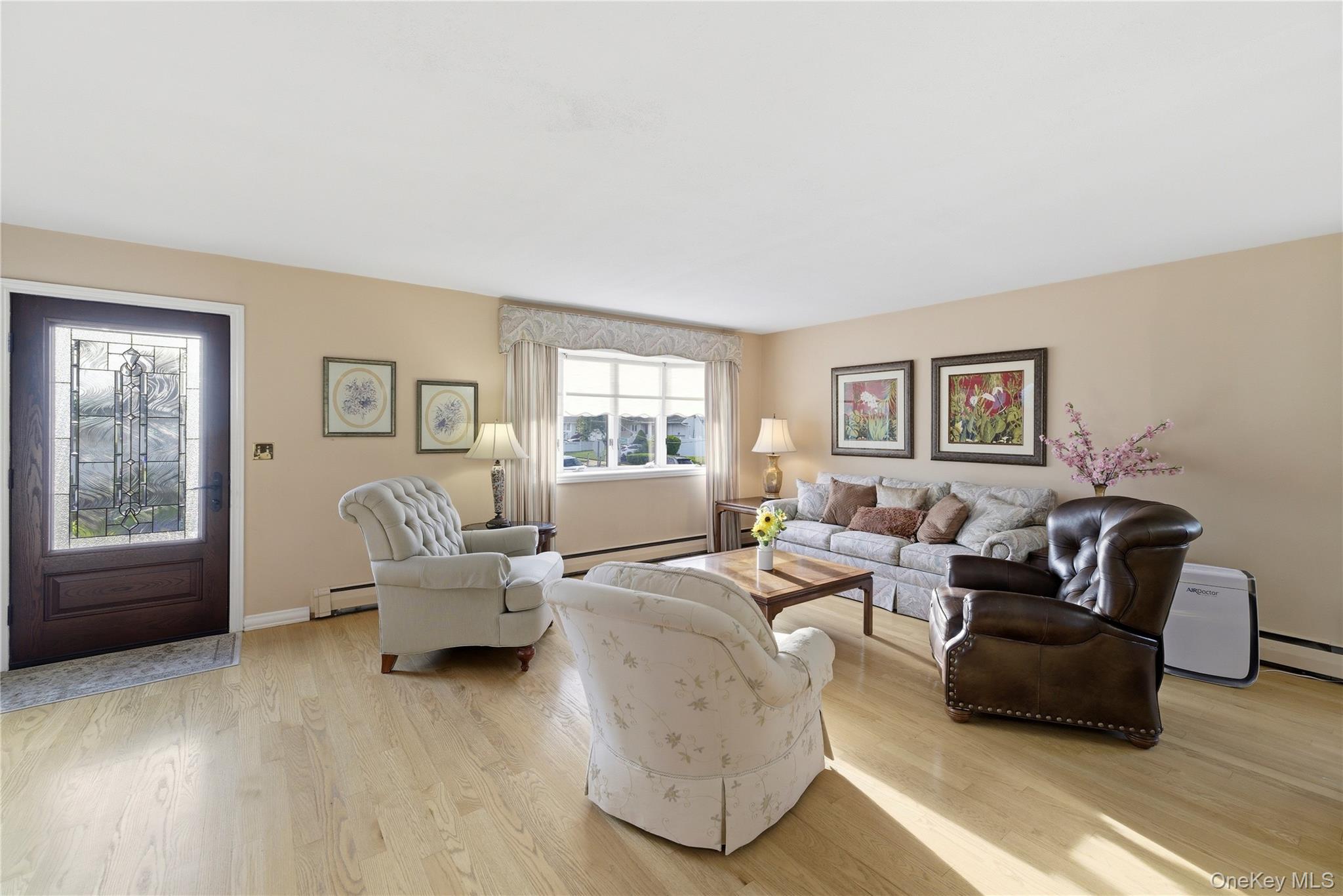 2575 Bayview Avenue Property Photo 13