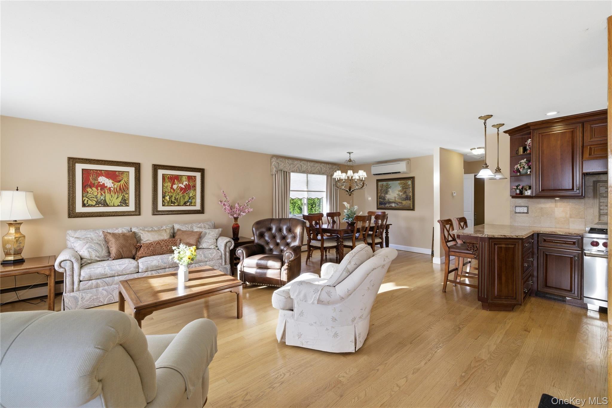 2575 Bayview Avenue Property Photo 19