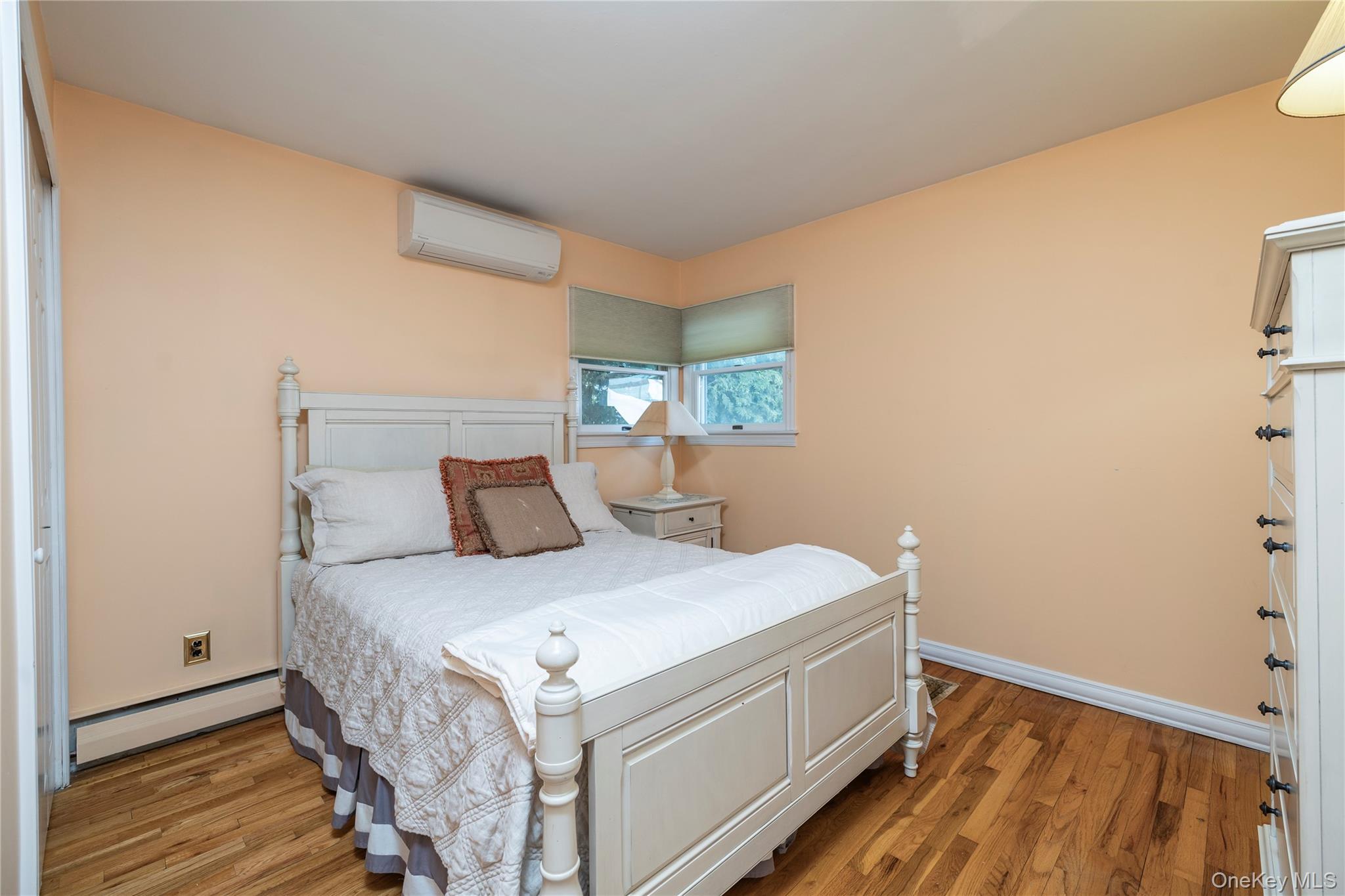 2575 Bayview Avenue Property Photo 23