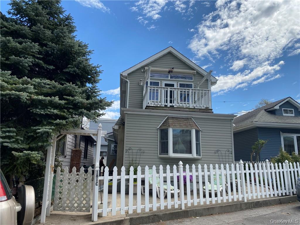 181C Edgewater C Property Photo 1