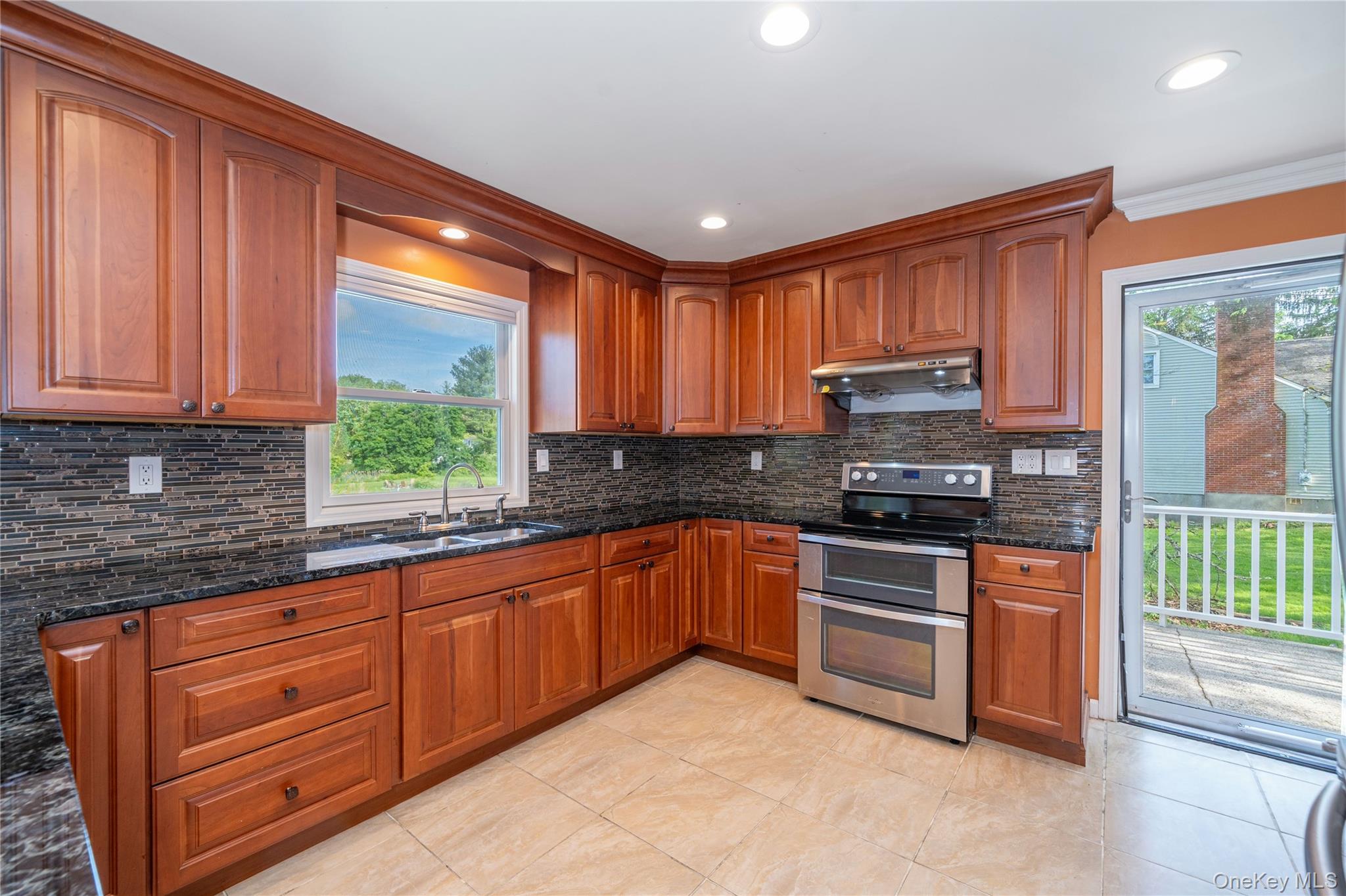 10 Horseshoe Road Property Photo 8