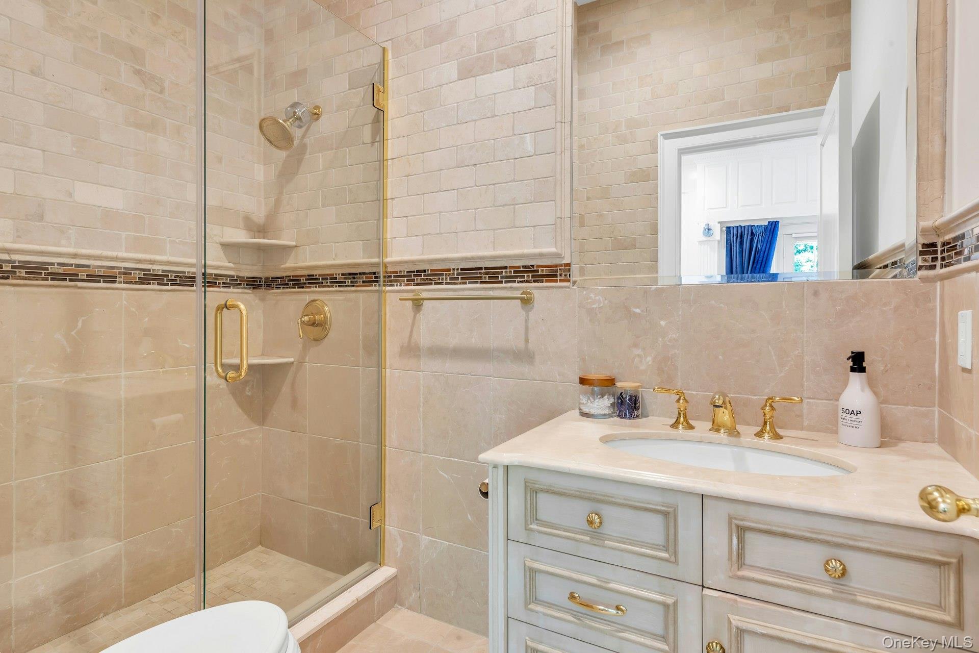 98 Cliff Road Property Photo 16