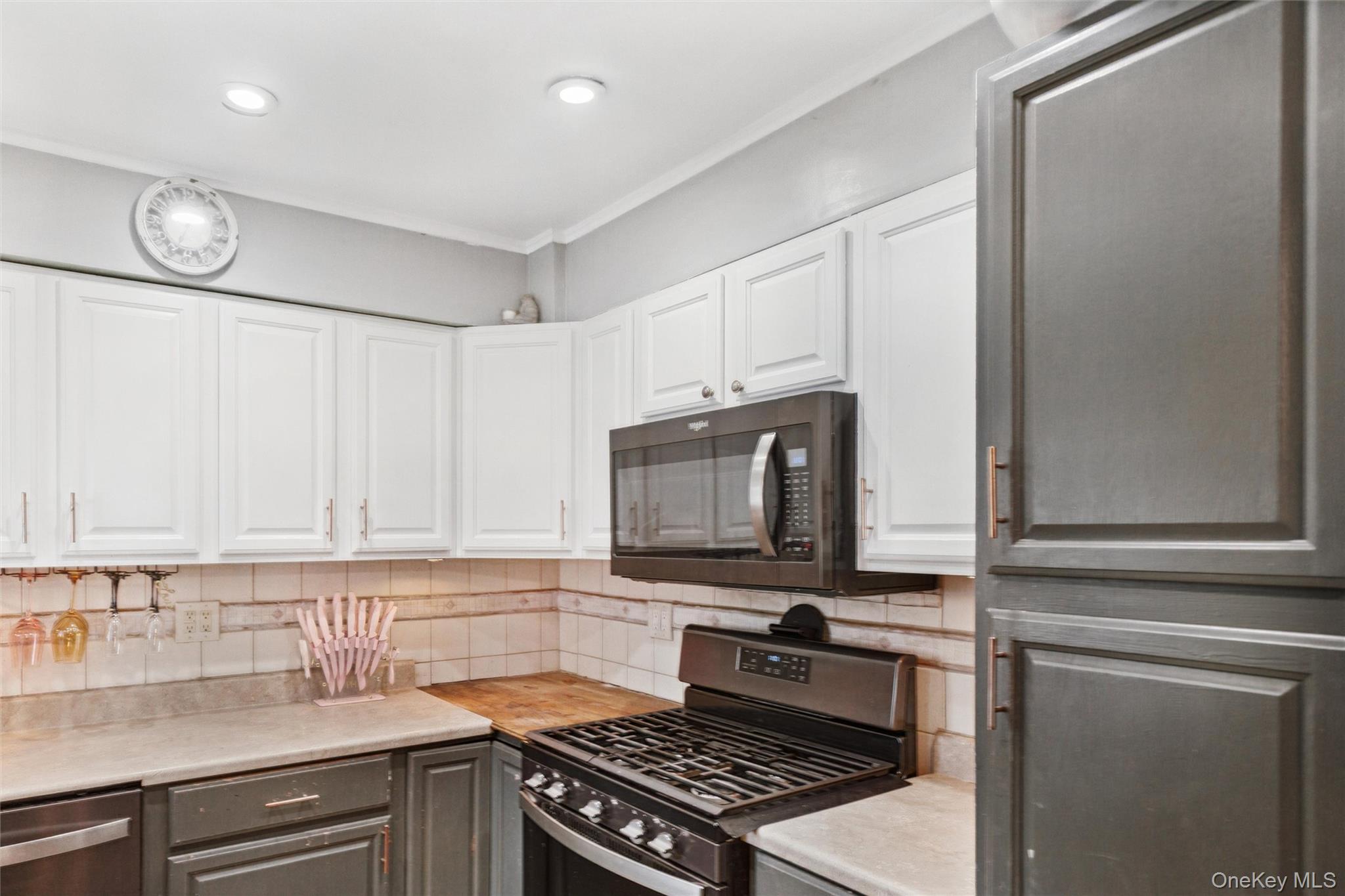 2877 Calvin Road Property Photo 12