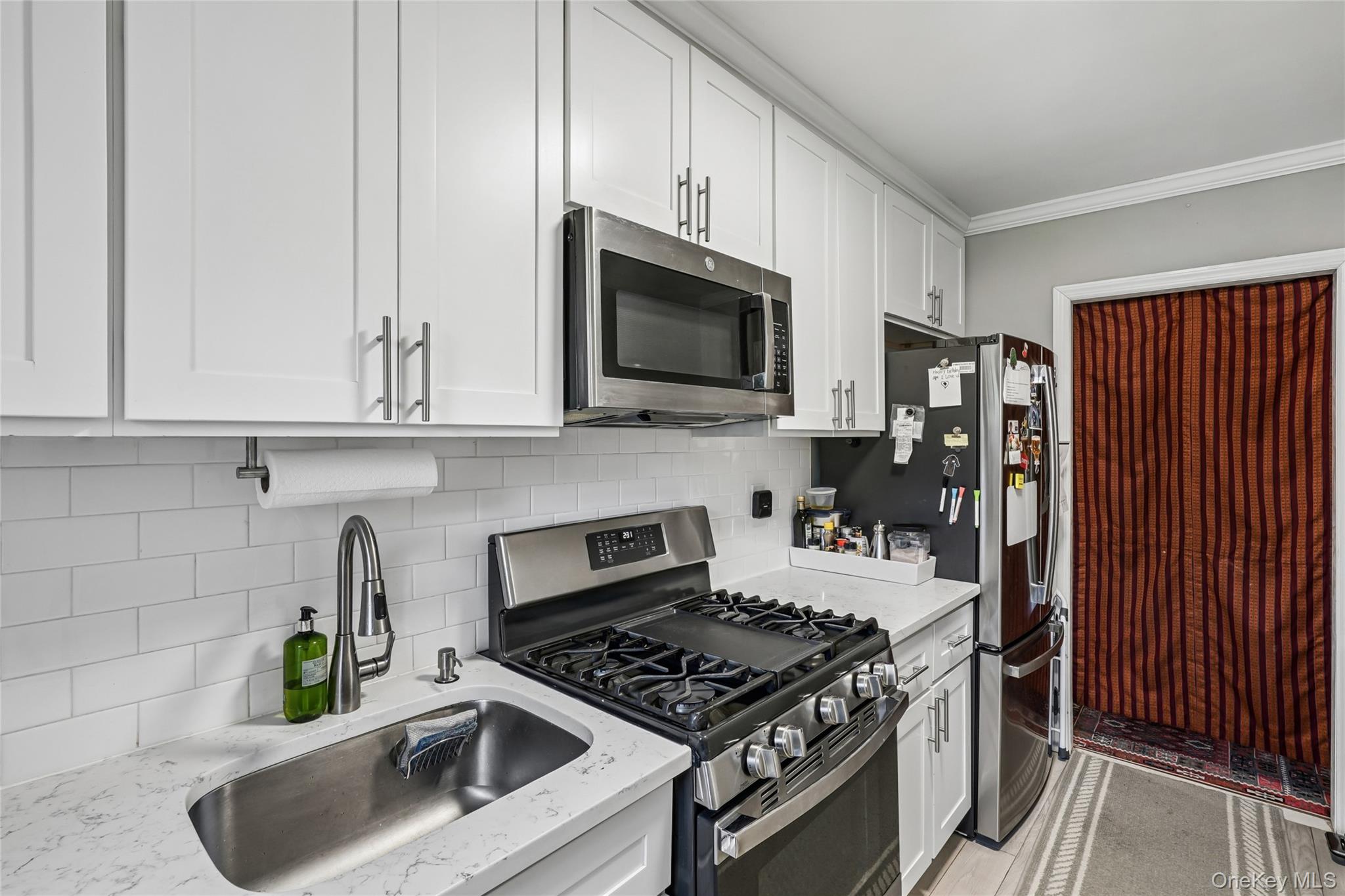 76-10 34th Avenue 3H Property Photo 1