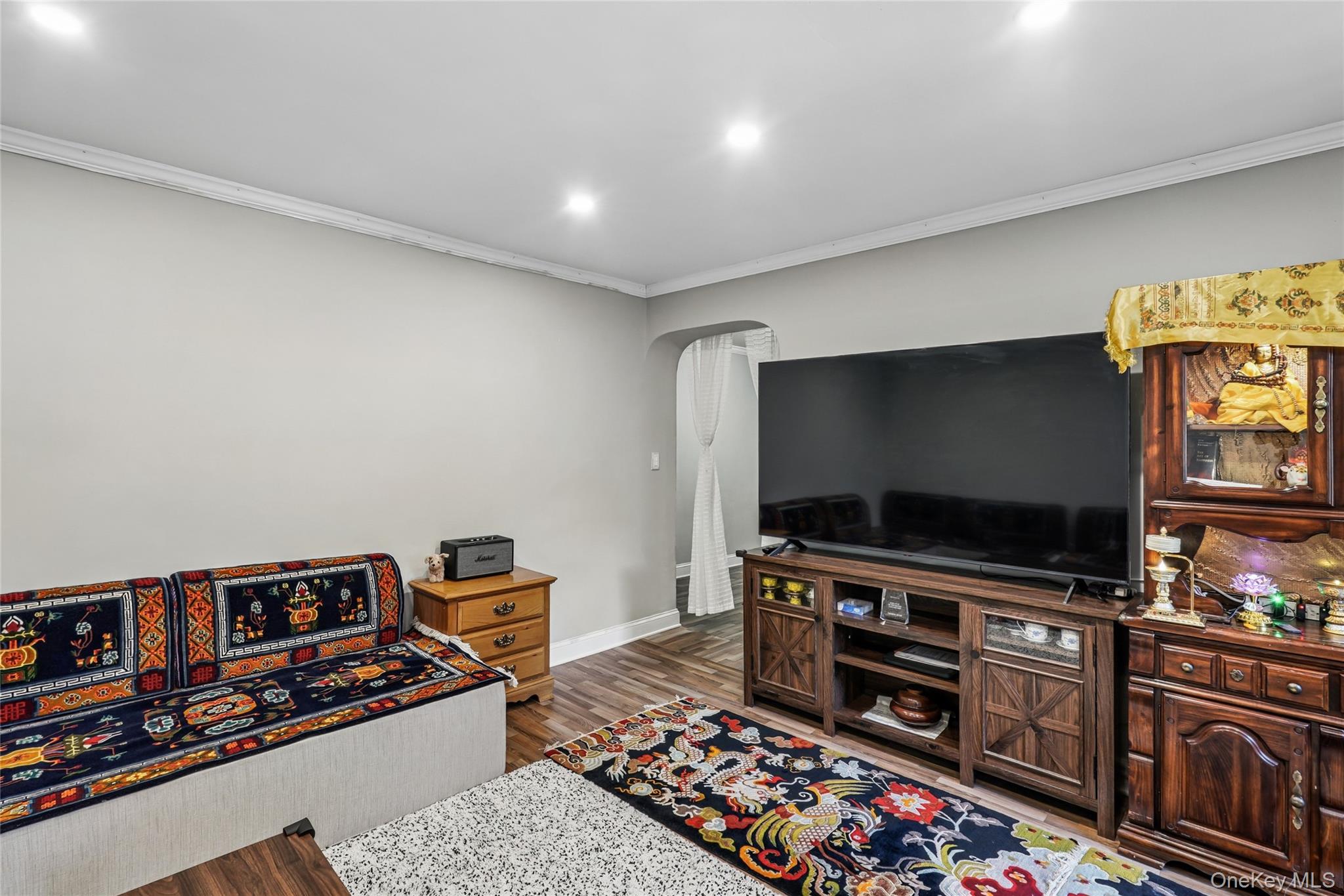 76-10 34th Avenue 3h Property Photo 4