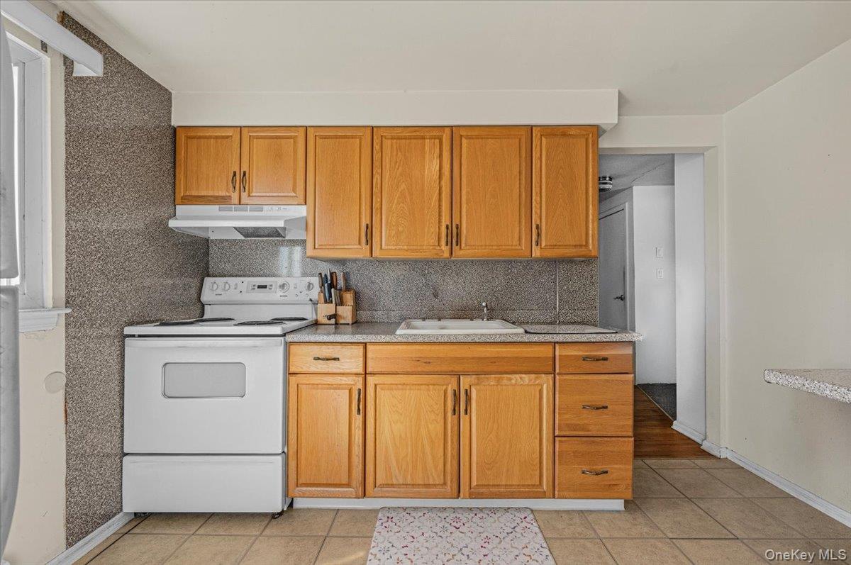 37 Westchester Avenue Property Photo 18