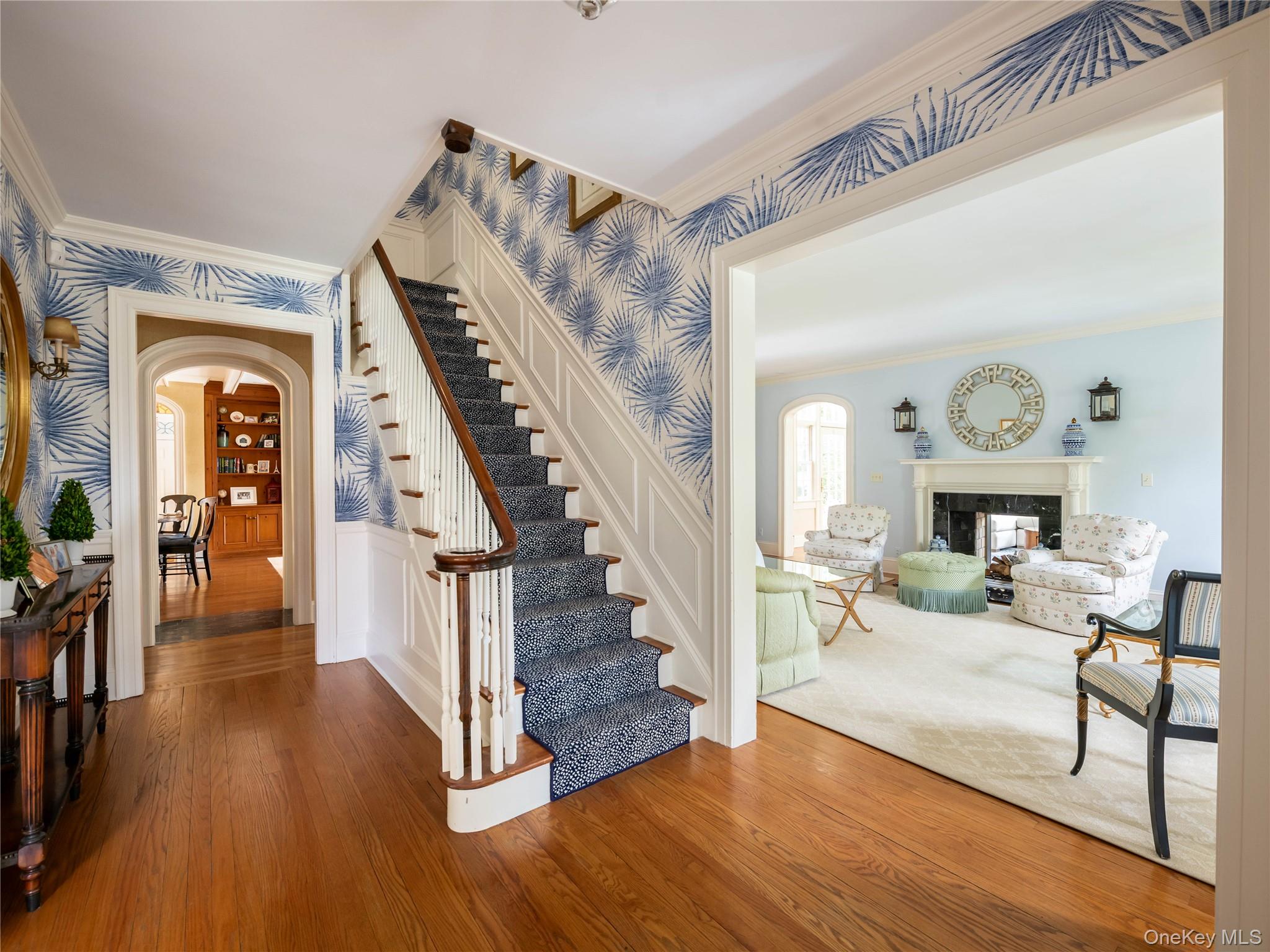 170 Manhasset Woods Road Property Photo 4