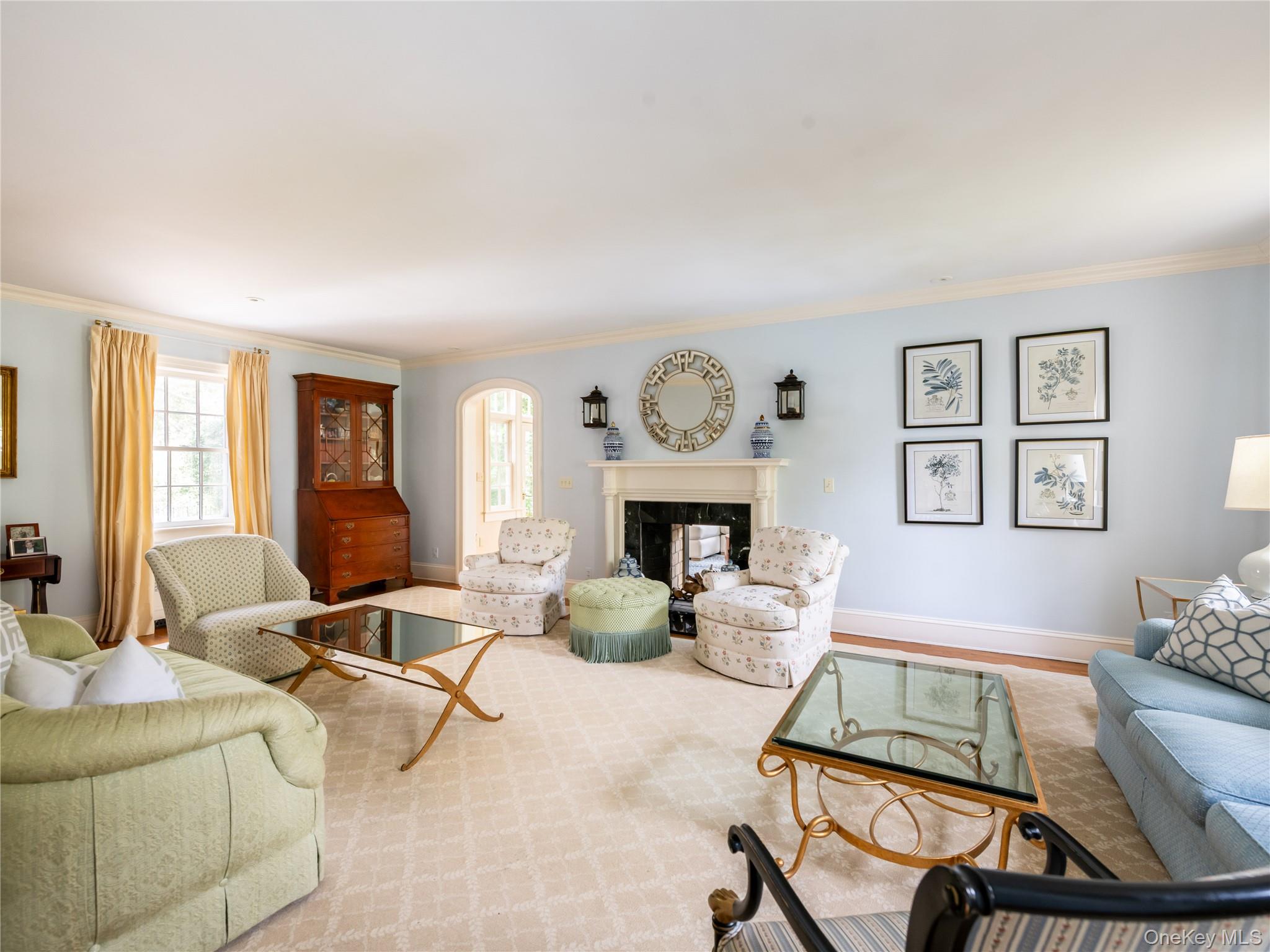 170 Manhasset Woods Road Property Photo 6