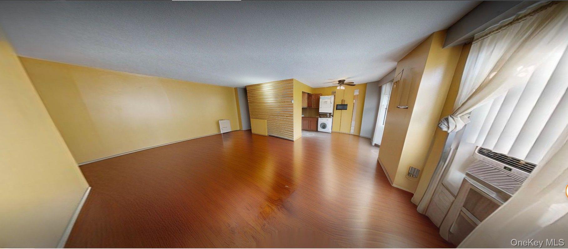 2550 Olinville Avenue 4e Property Photo 7