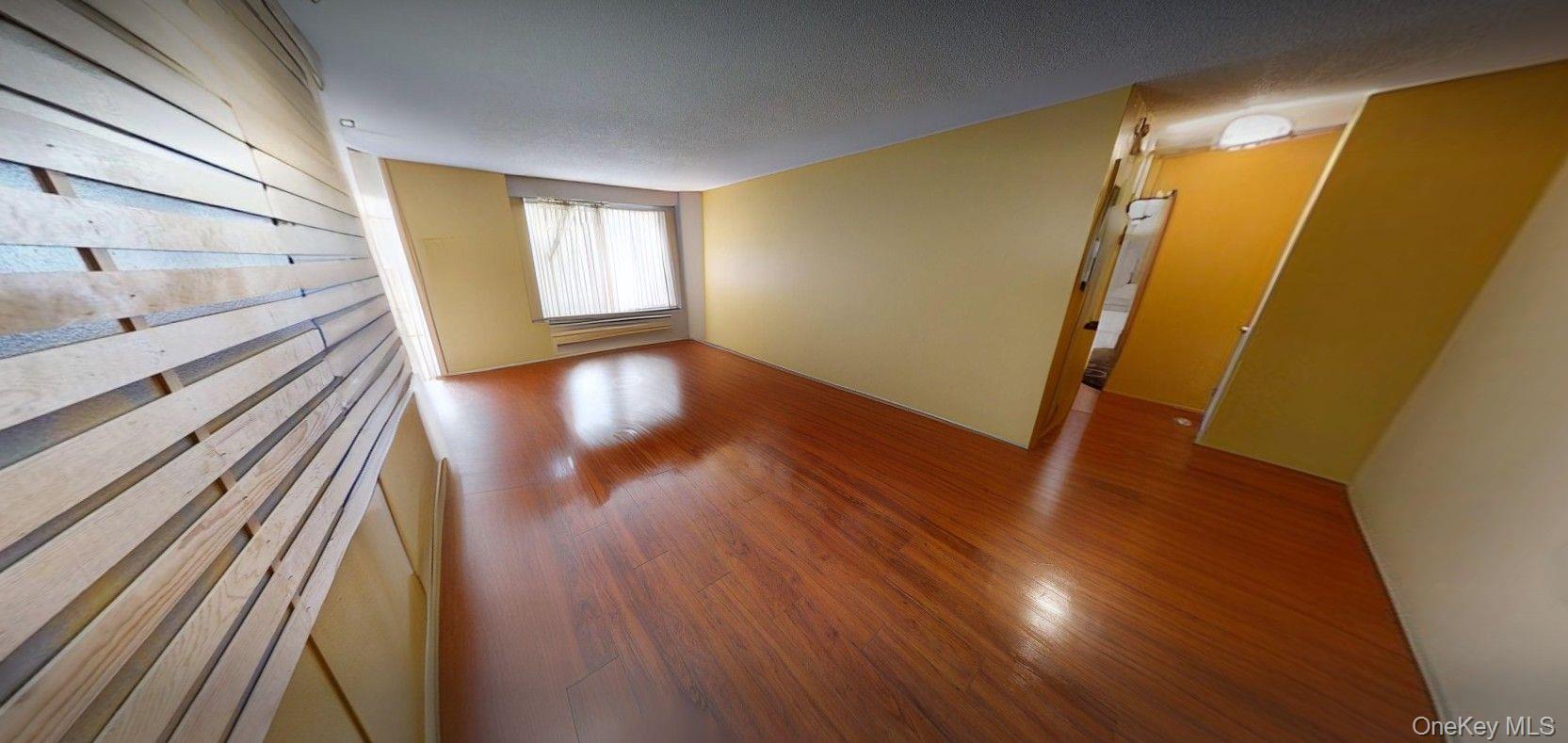 2550 Olinville Avenue 4e Property Photo 10