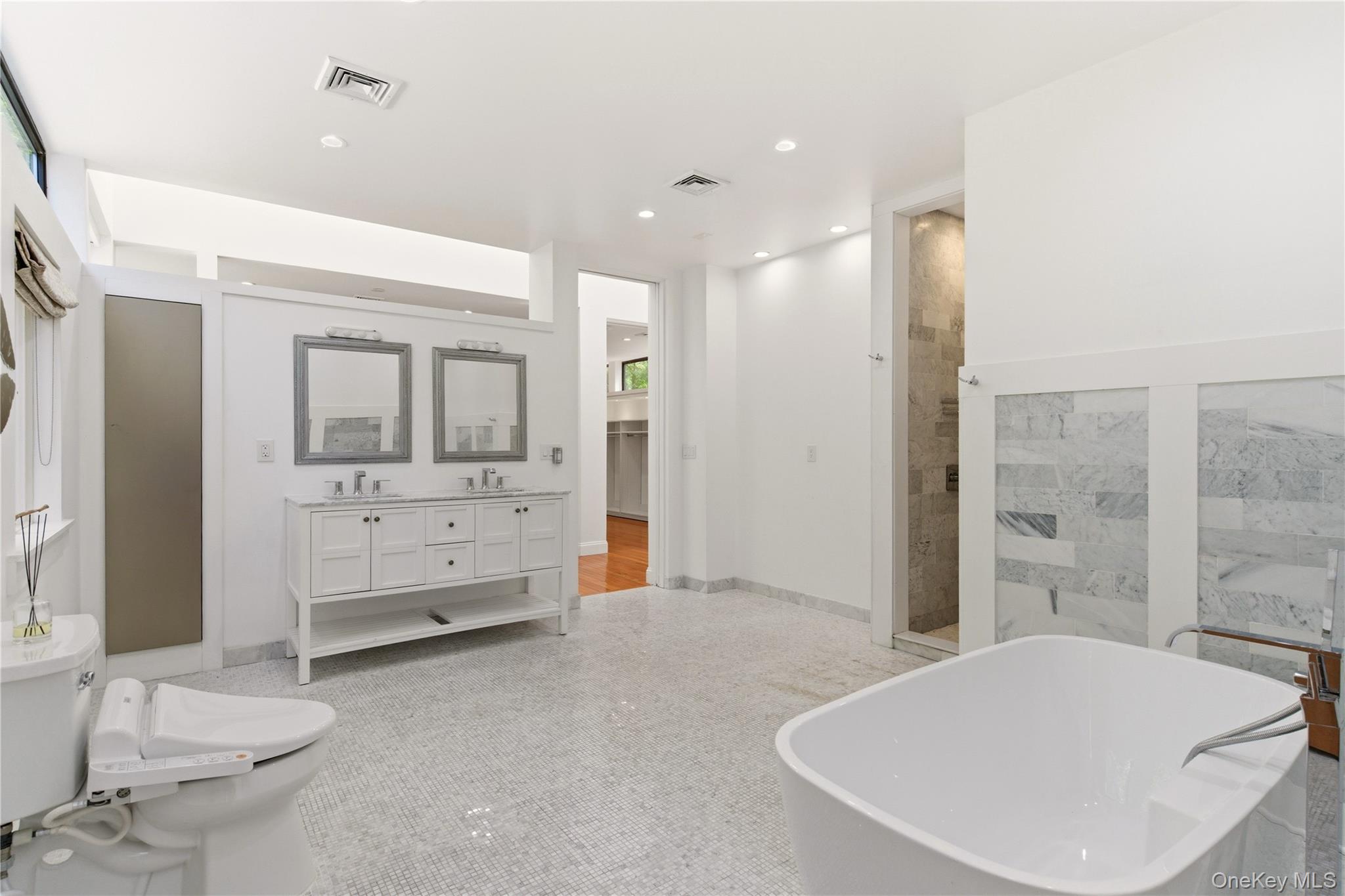 6 Deepwood Court Property Photo 20