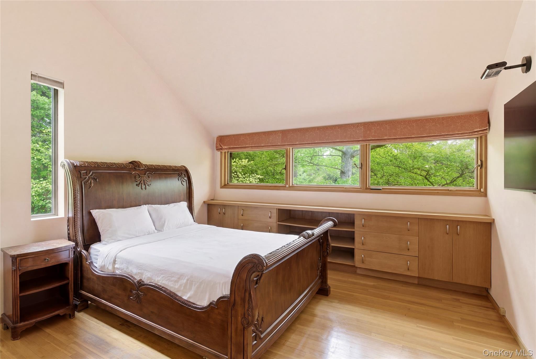 6 Deepwood Court Property Photo 24