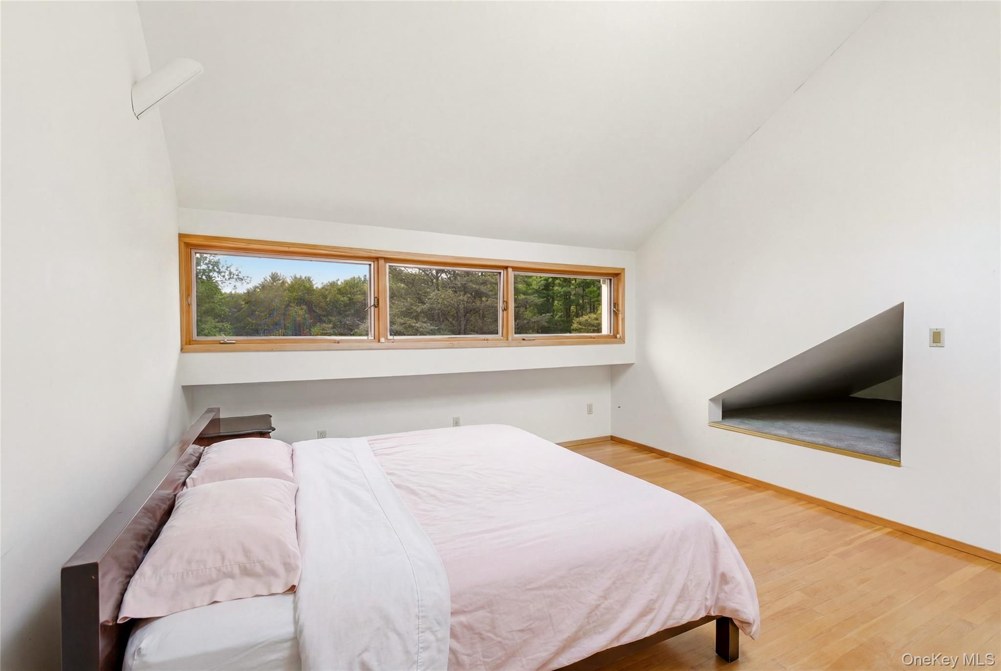 6 Deepwood Court Property Photo 27