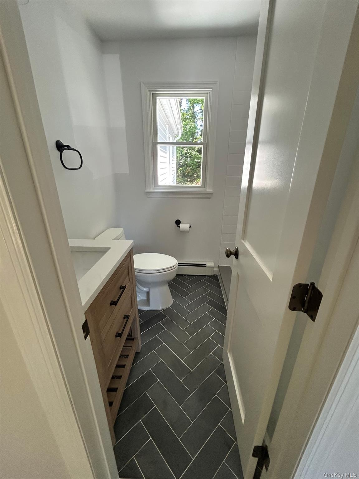 192 Iceland Drive Property Photo 17