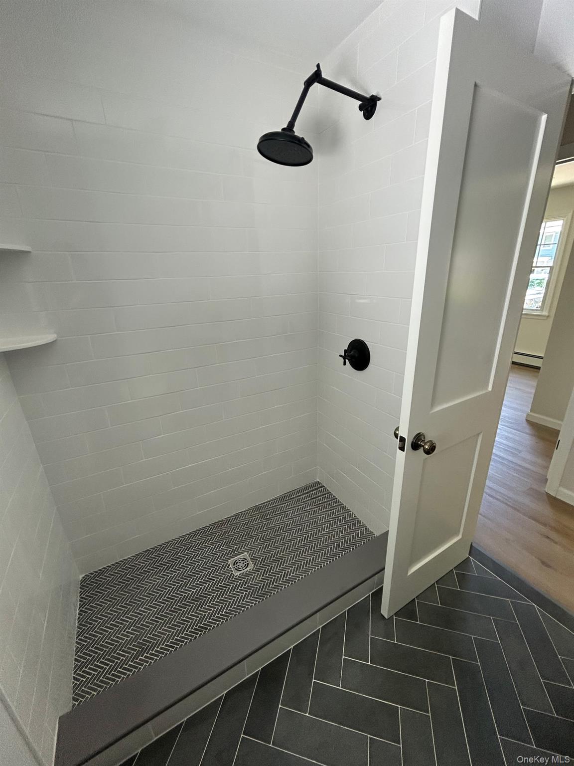 192 Iceland Drive Property Photo 18