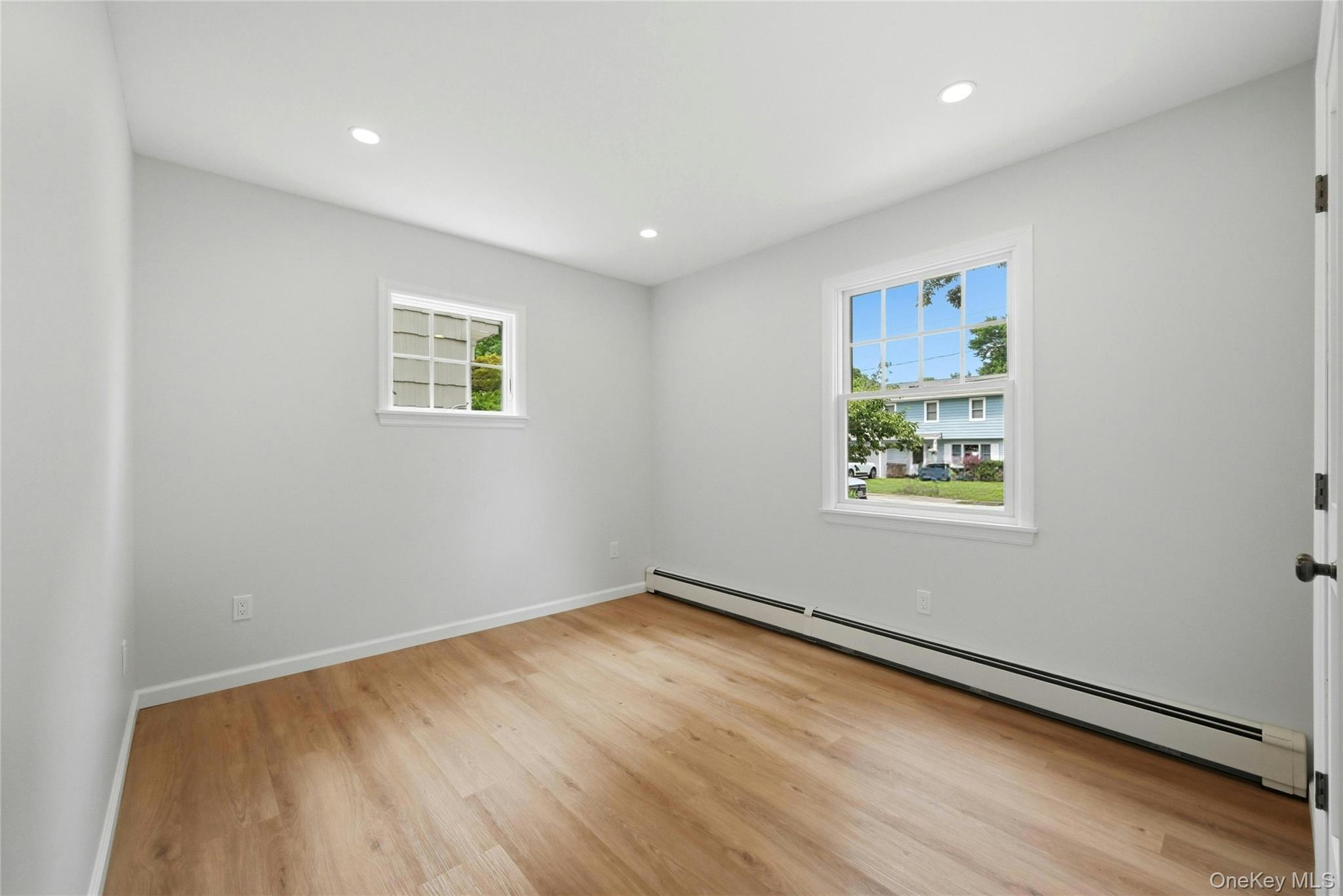 192 Iceland Drive Property Photo 20
