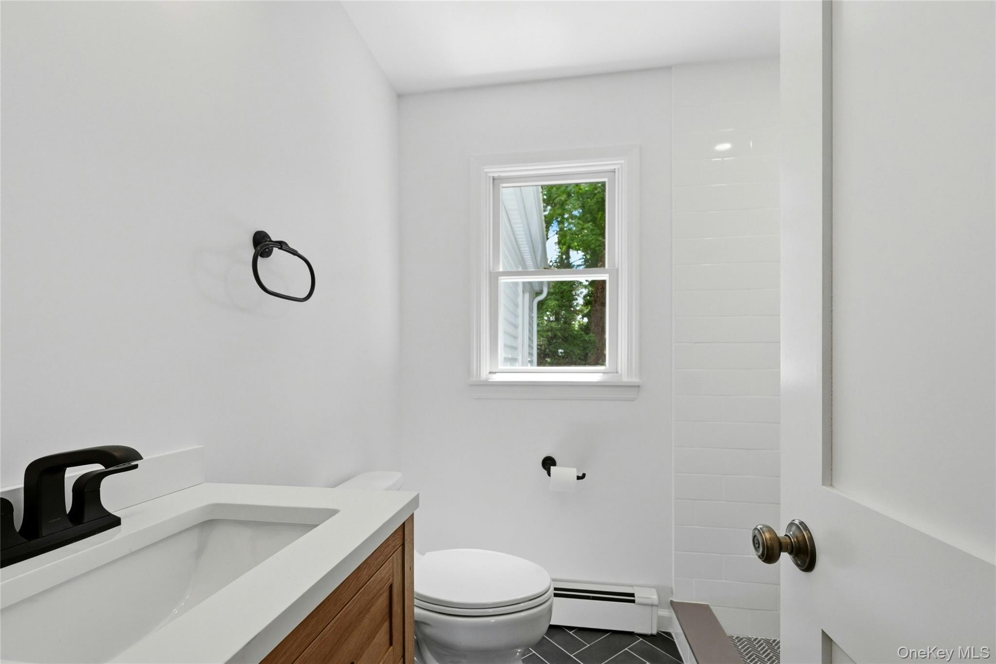 192 Iceland Drive Property Photo 23