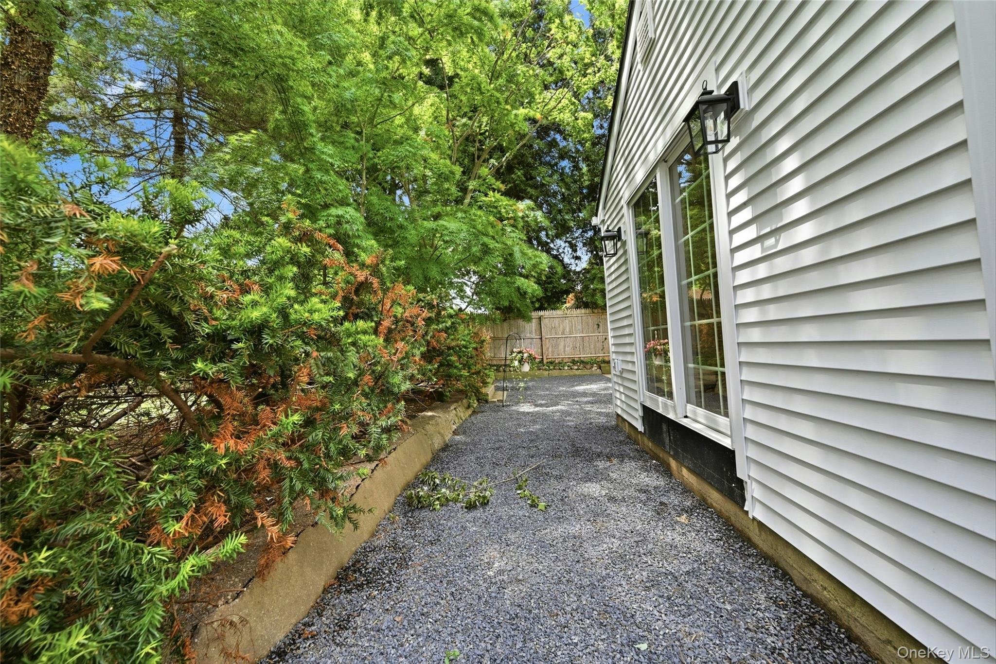 192 Iceland Drive Property Photo 29