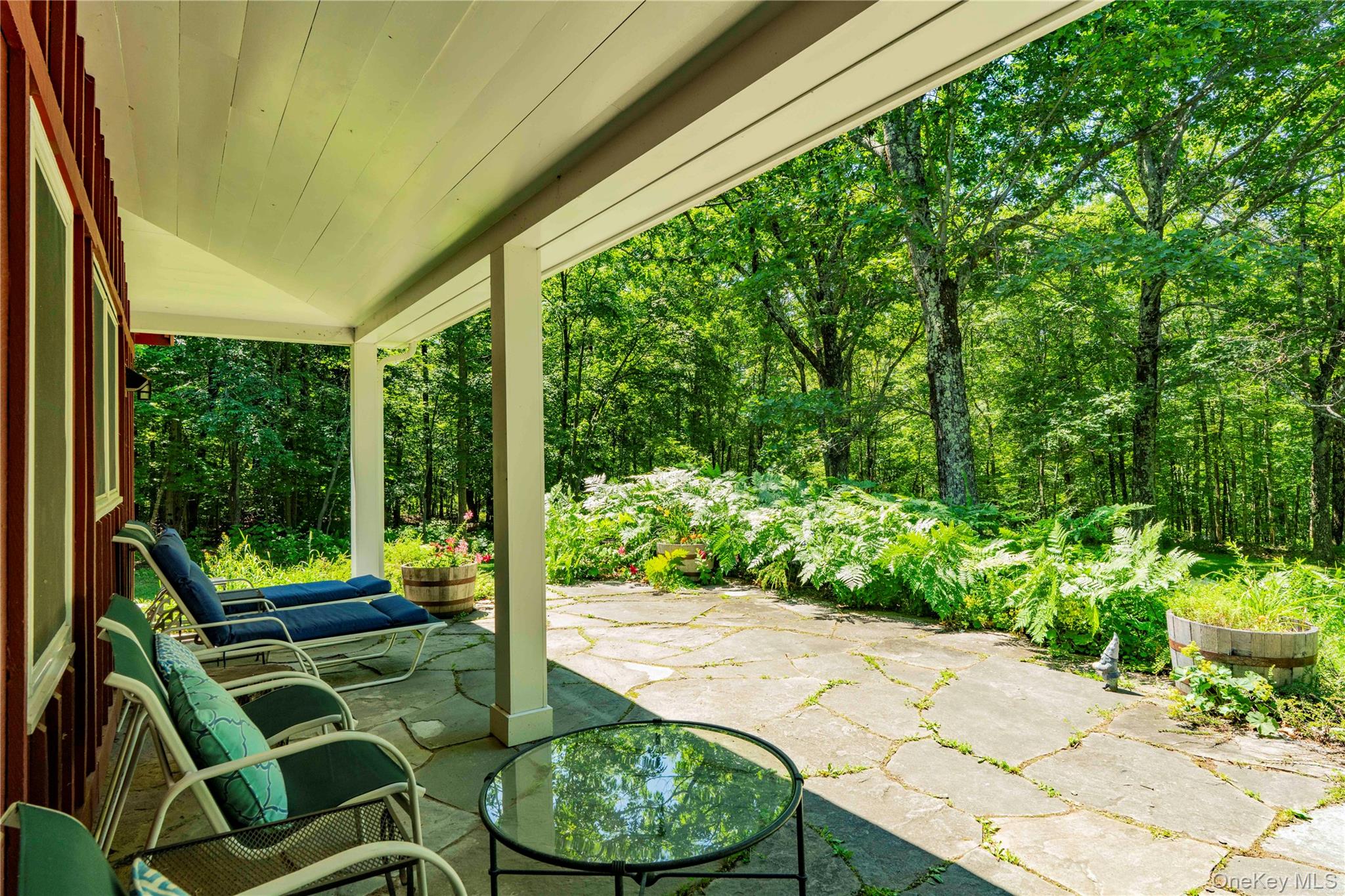 695 Wolf Hill Road Property Photo 12