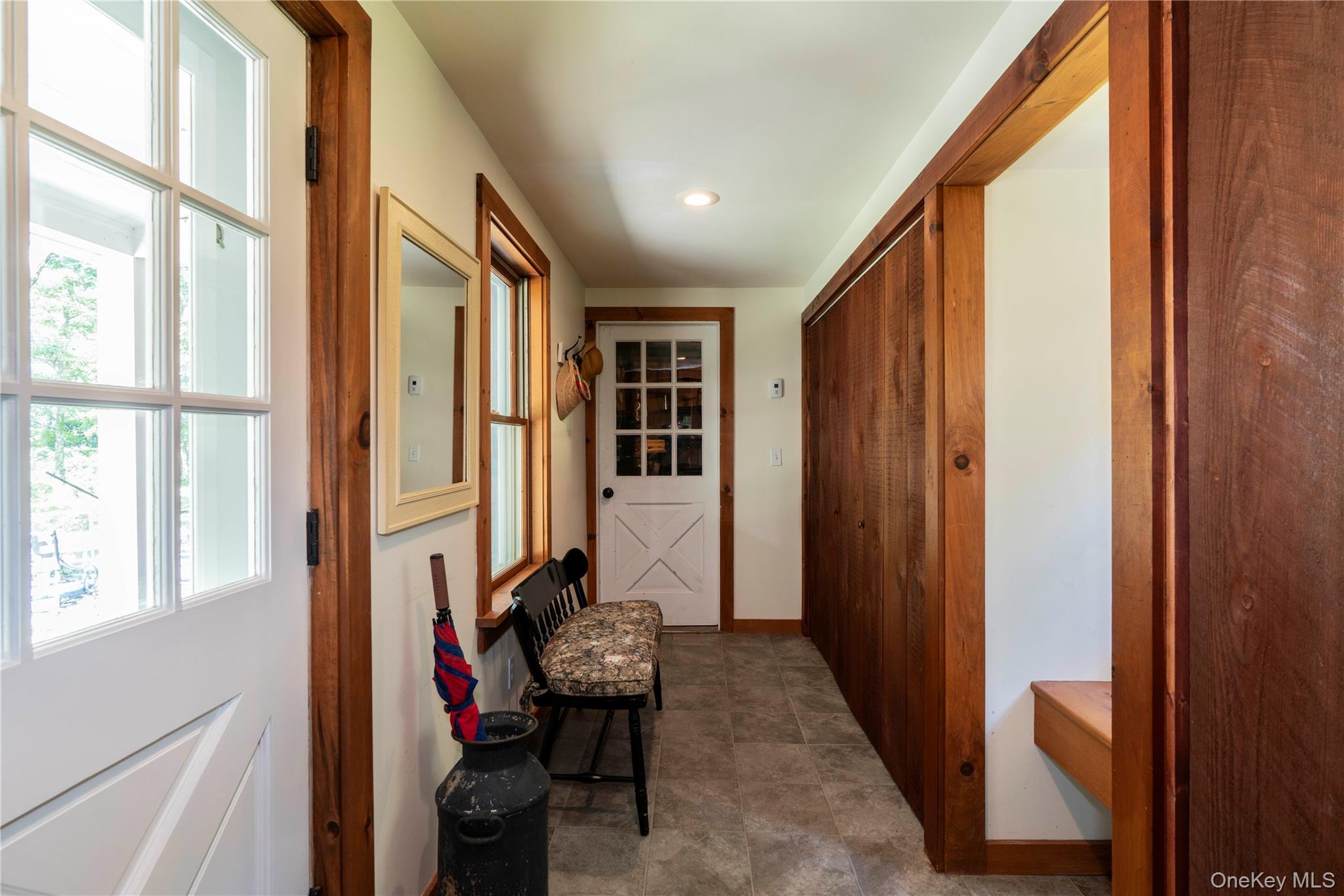 695 Wolf Hill Road Property Photo 15