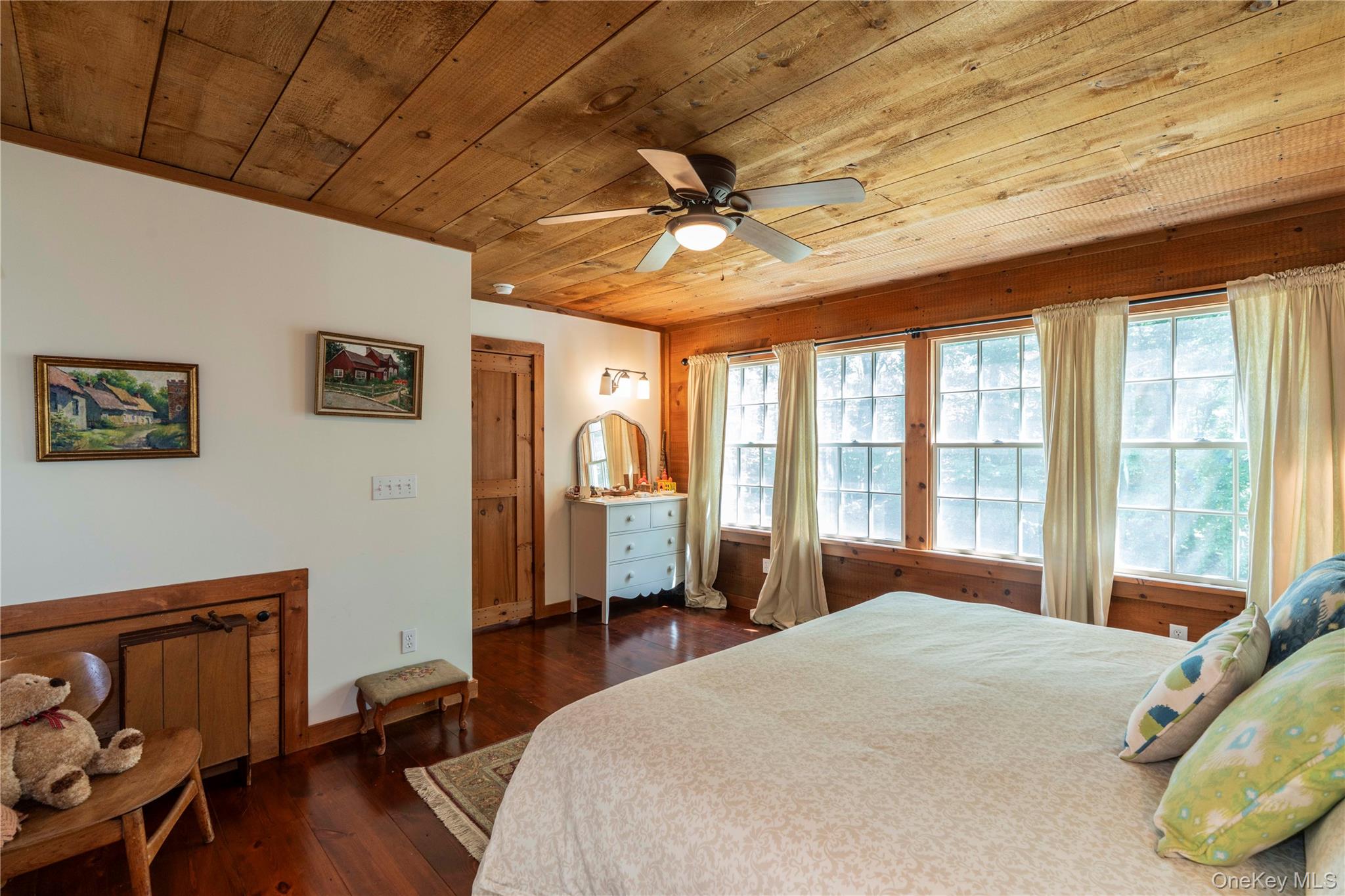 695 Wolf Hill Road Property Photo 27