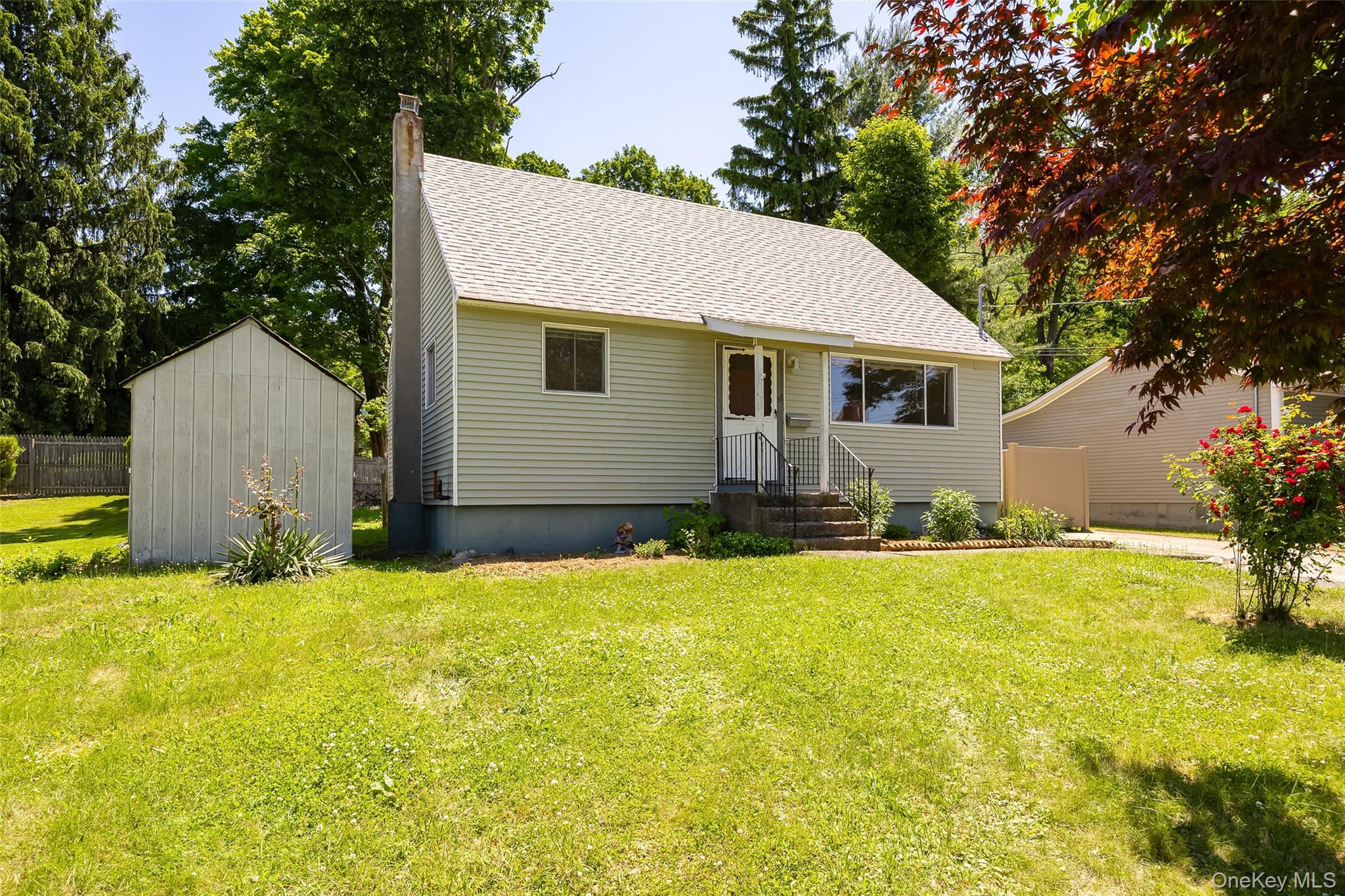 22 Howland Avenue Property Photo 1