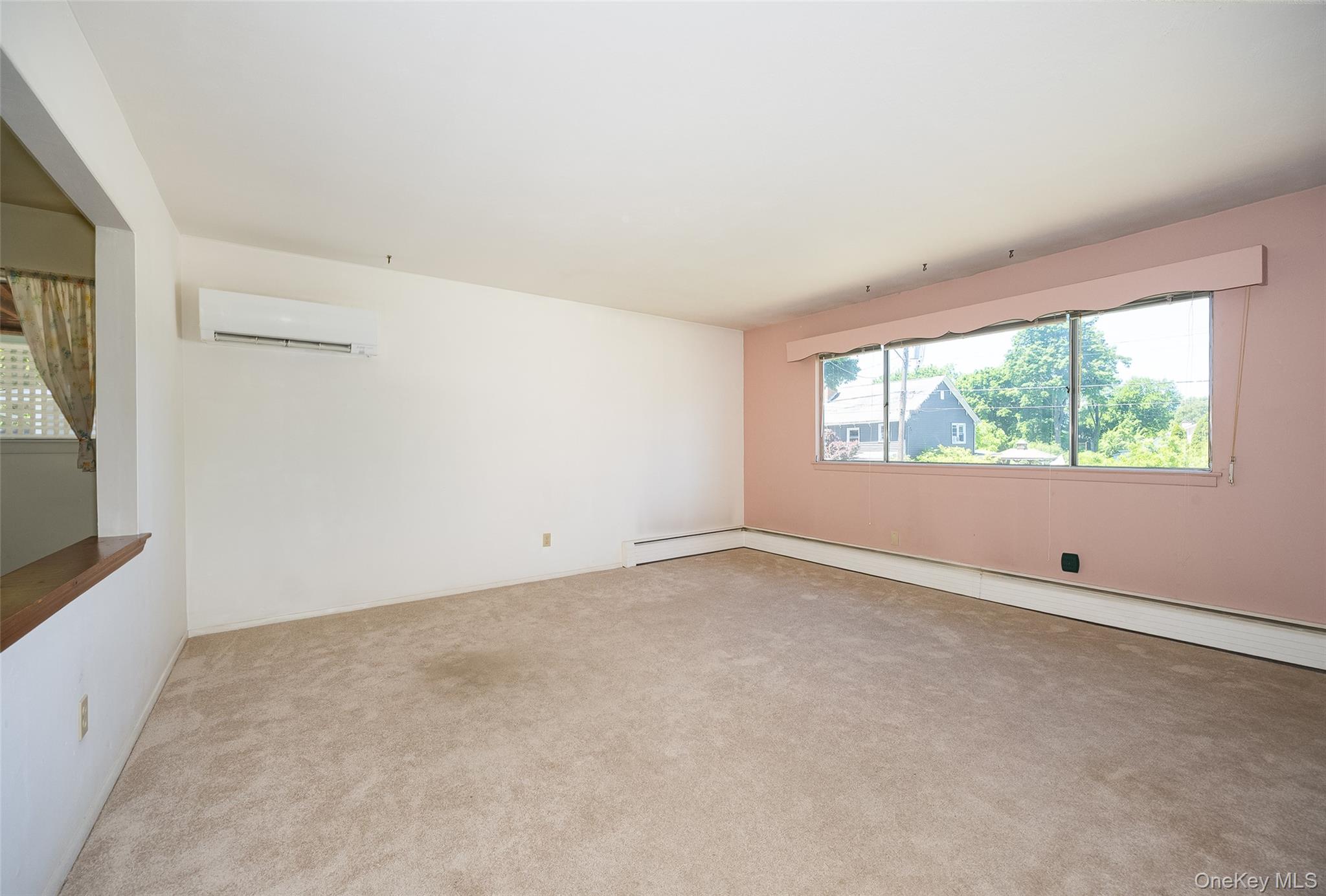 22 Howland Avenue Property Photo 7