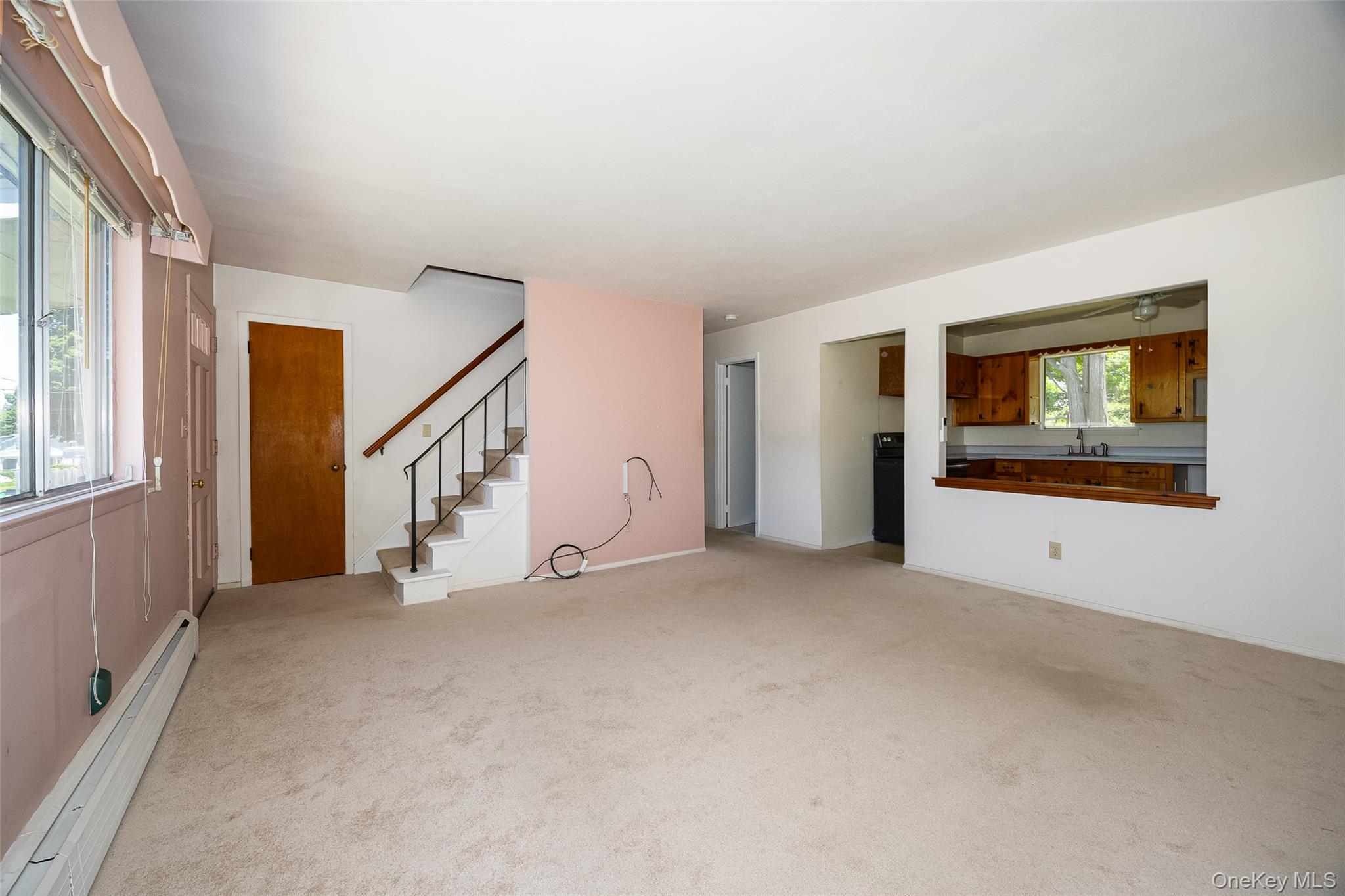 22 Howland Avenue Property Photo 8