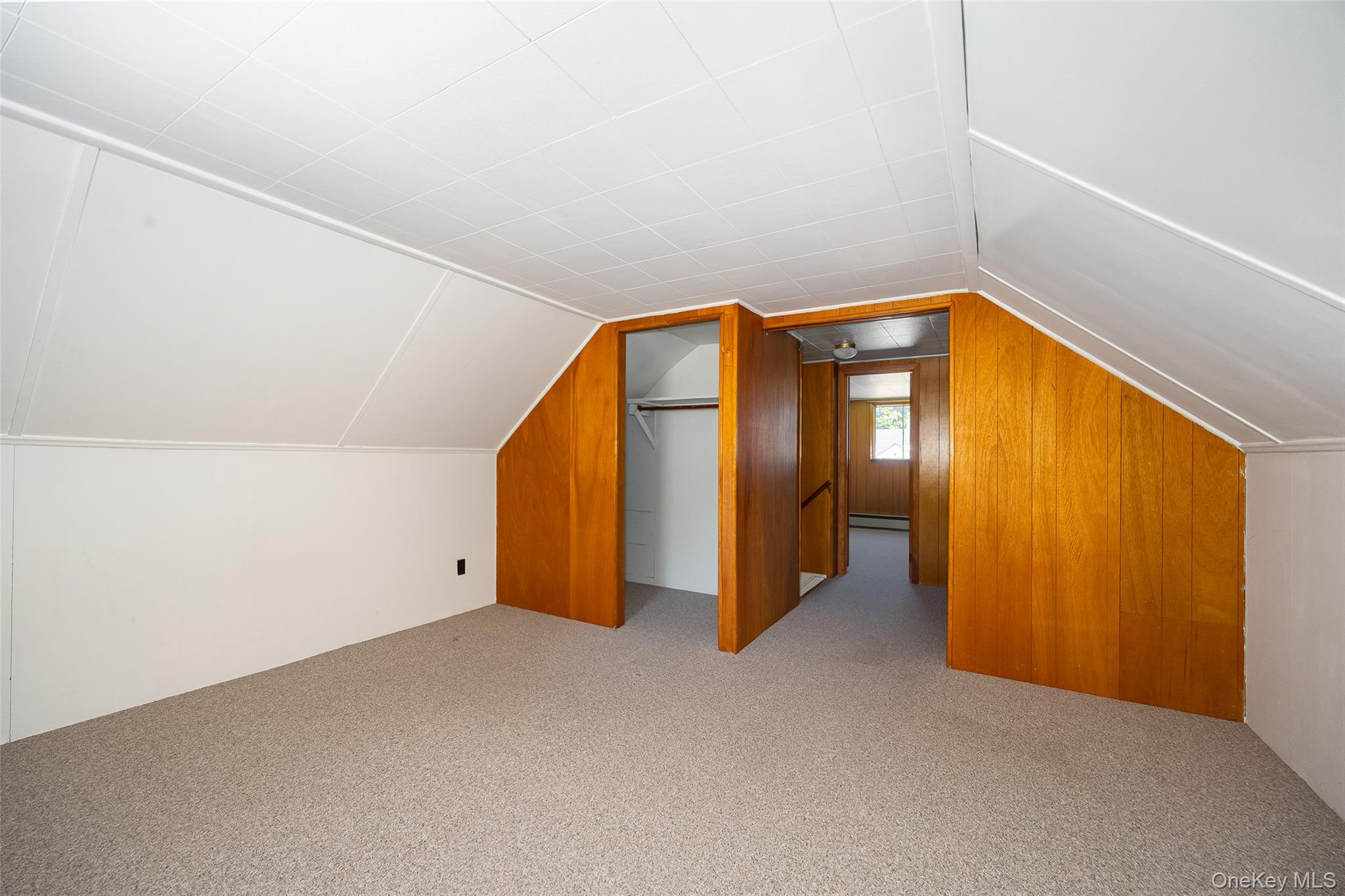22 Howland Avenue Property Photo 15
