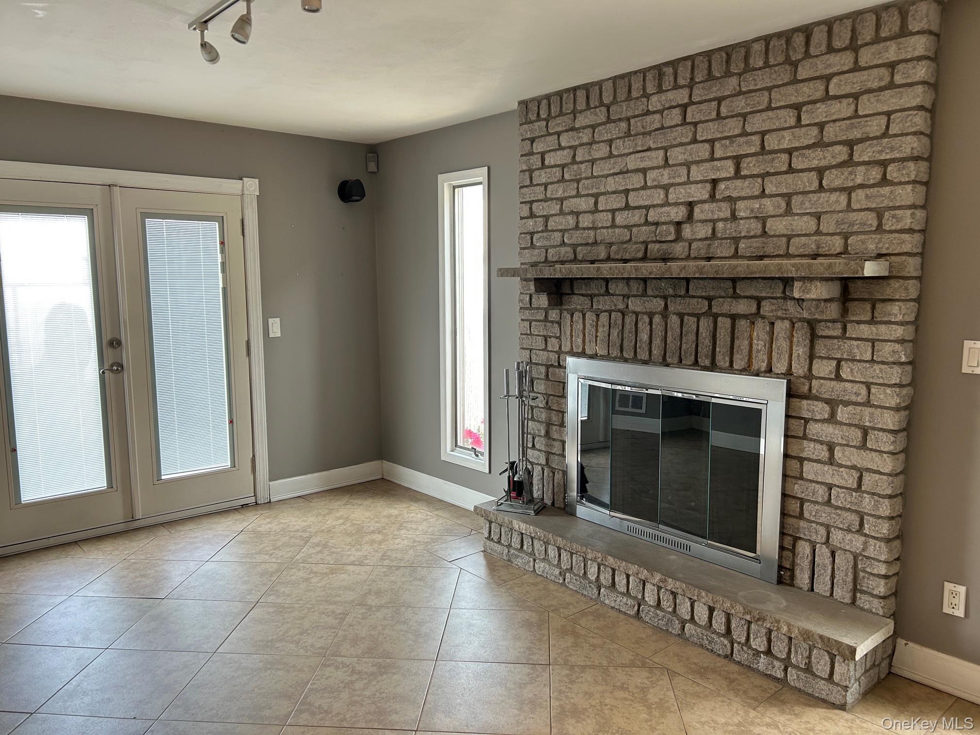179 Gervil Street Property Photo 5