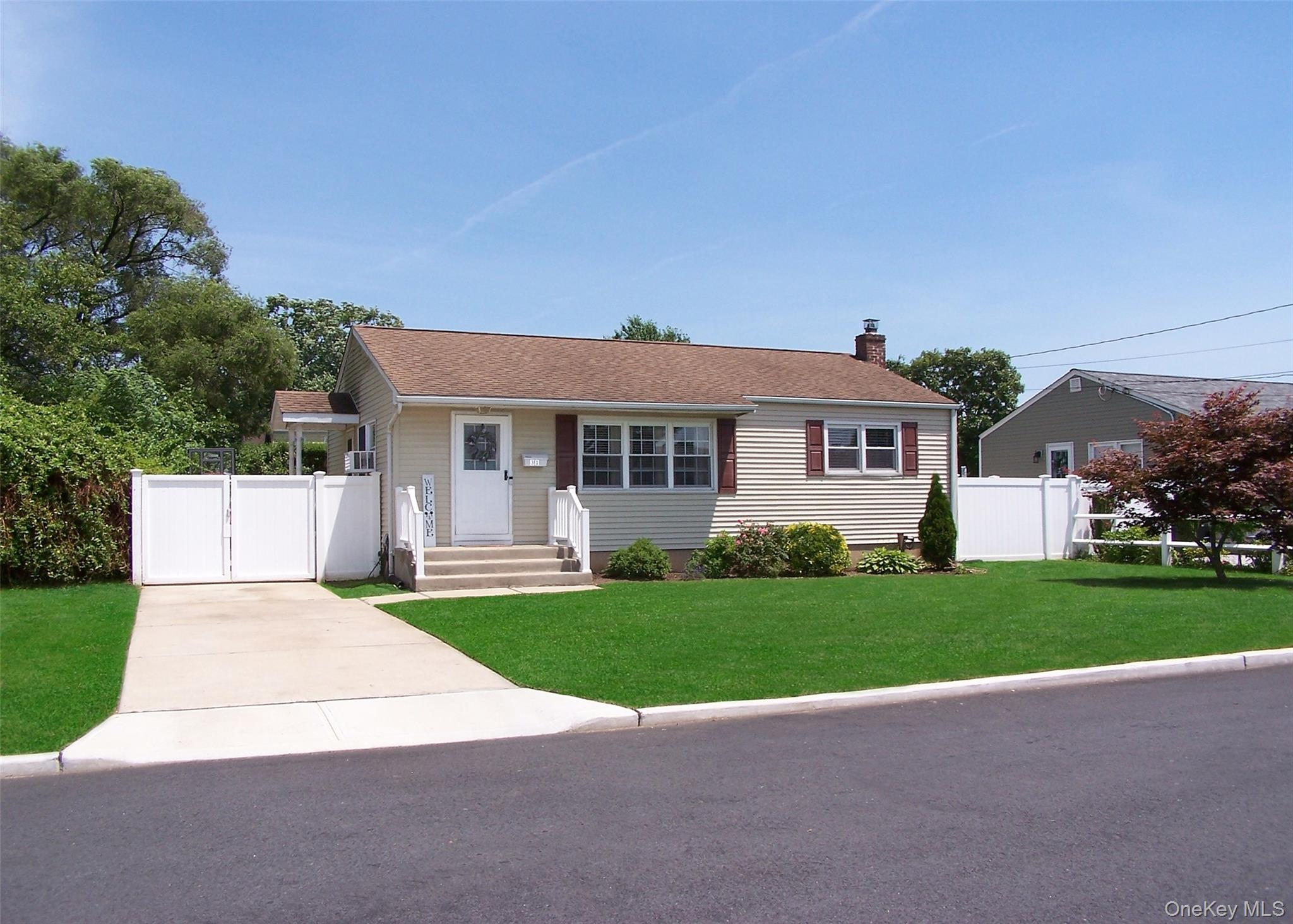 31 Saint Joseph Avenue Property Photo 1