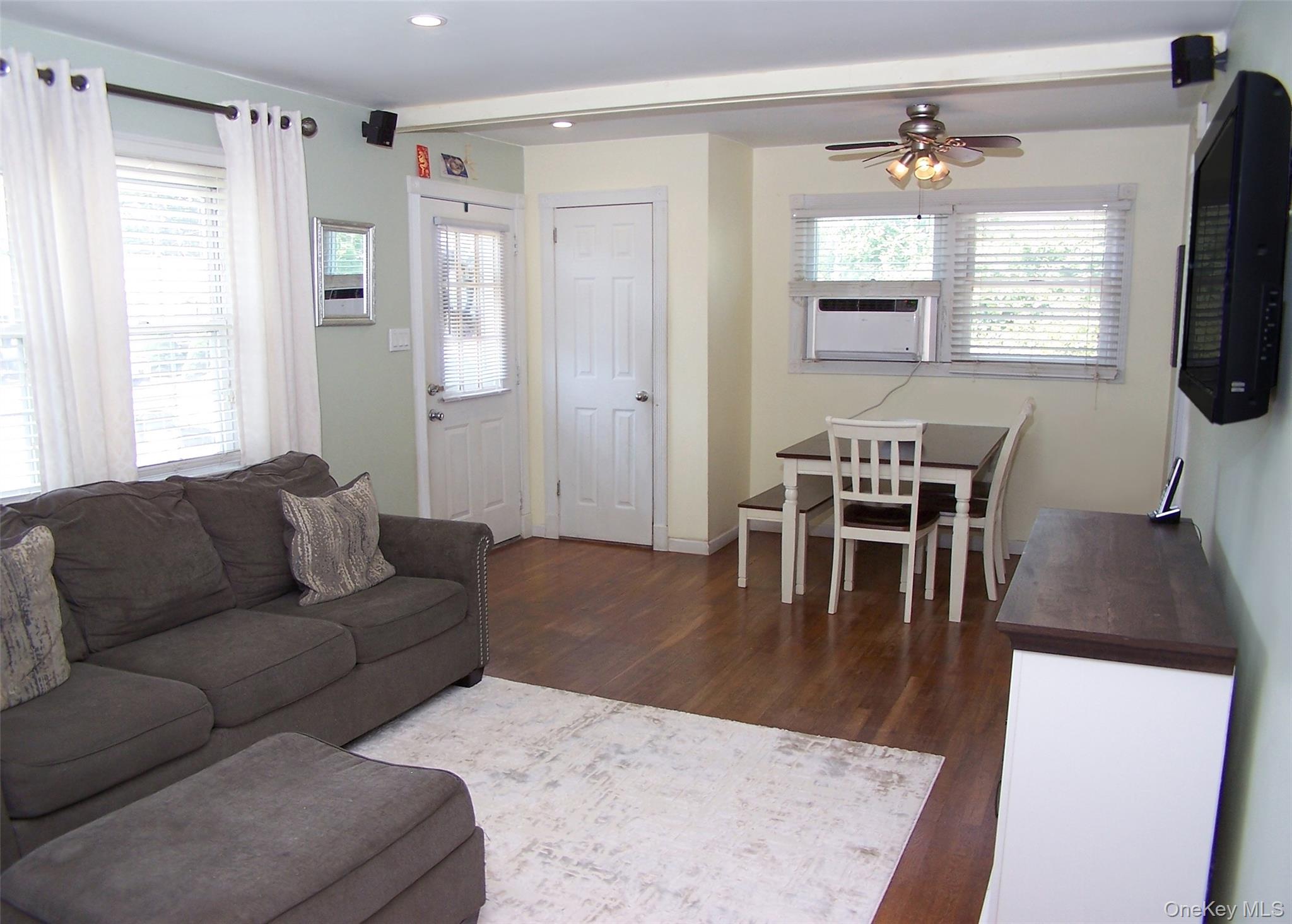31 Saint Joseph Avenue Property Photo 4