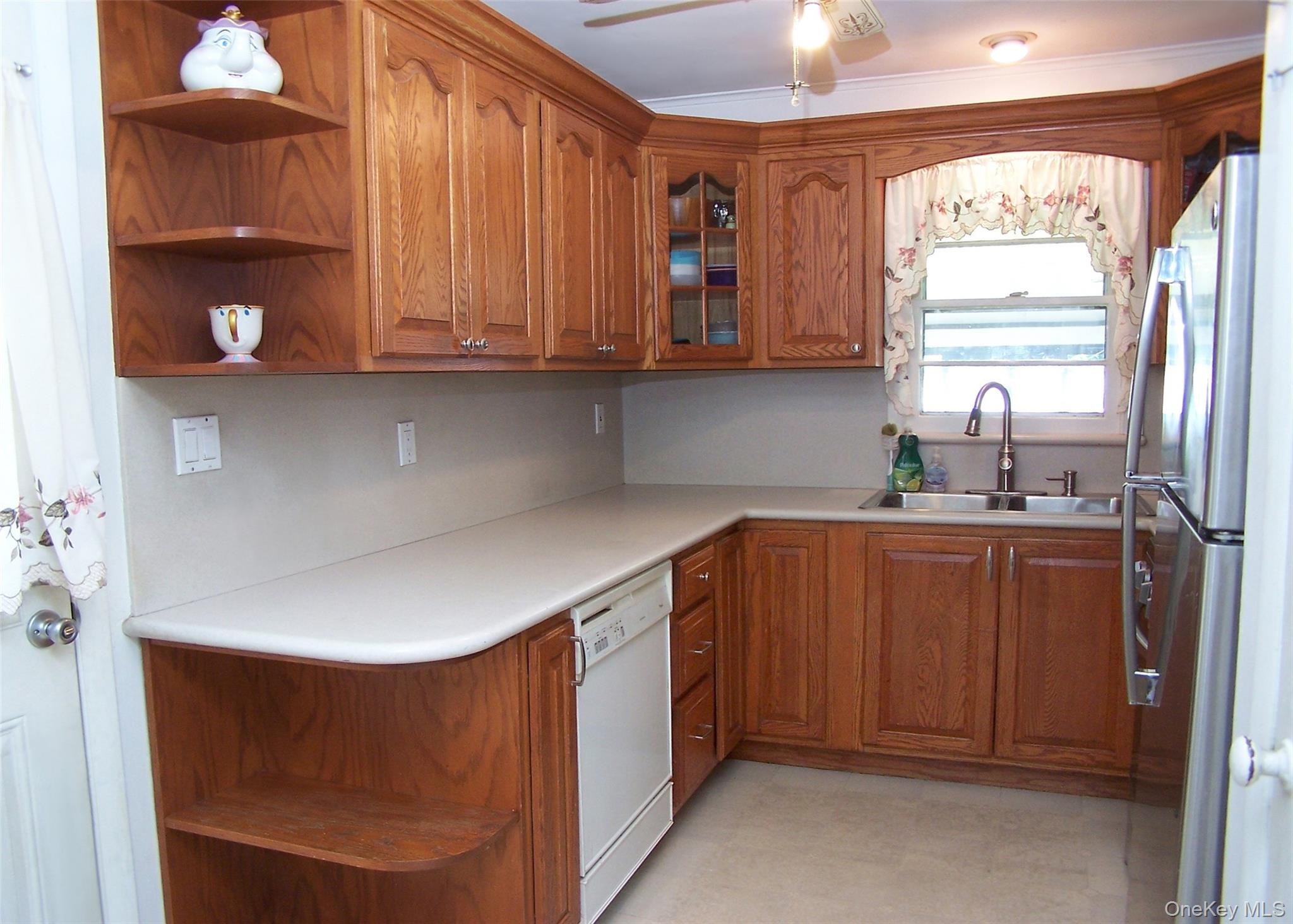 31 Saint Joseph Avenue Property Photo 6