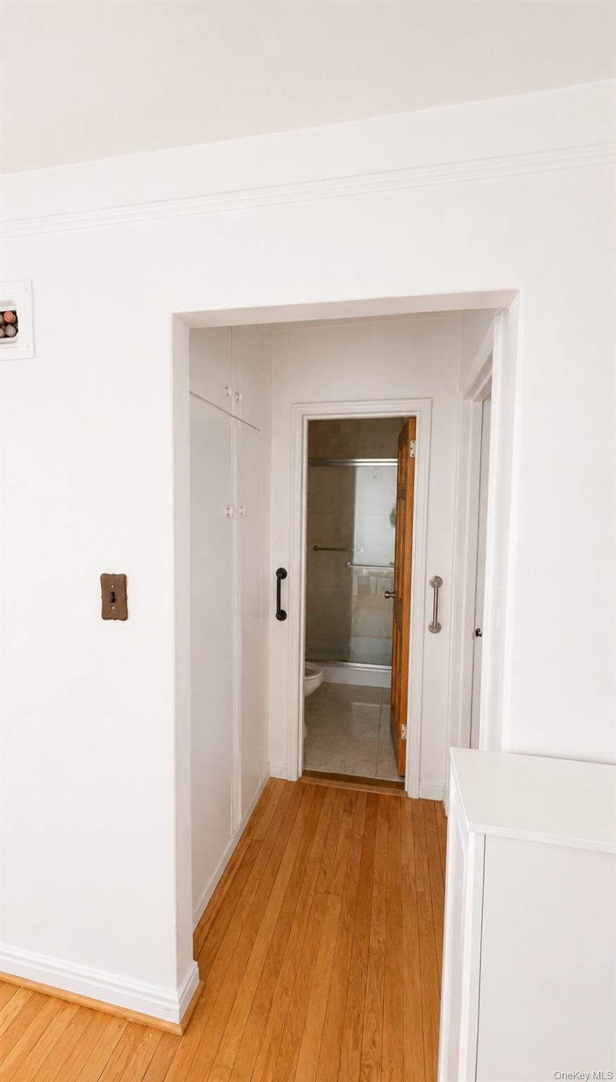 214-07b Hillside Ave Unit B Property Photo 7