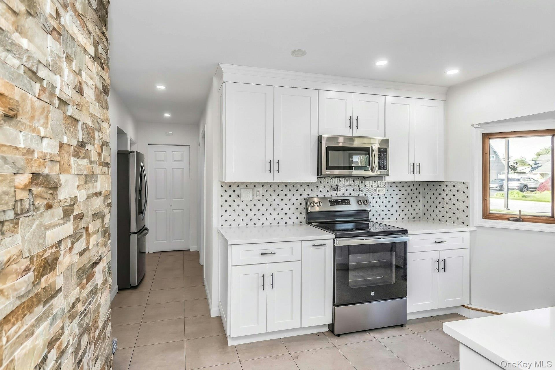 38 Fireplace Lane Property Photo 4