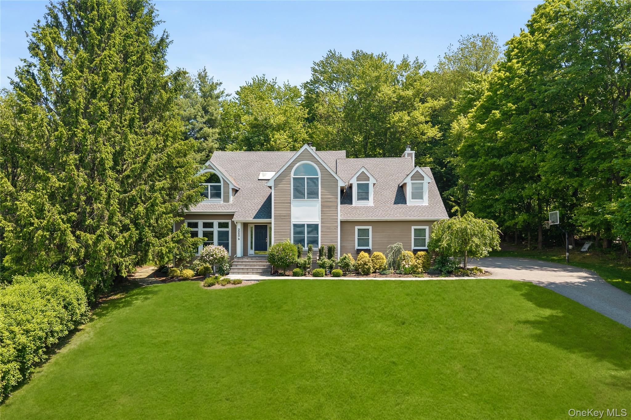 3050 Chen Court Property Photo 2