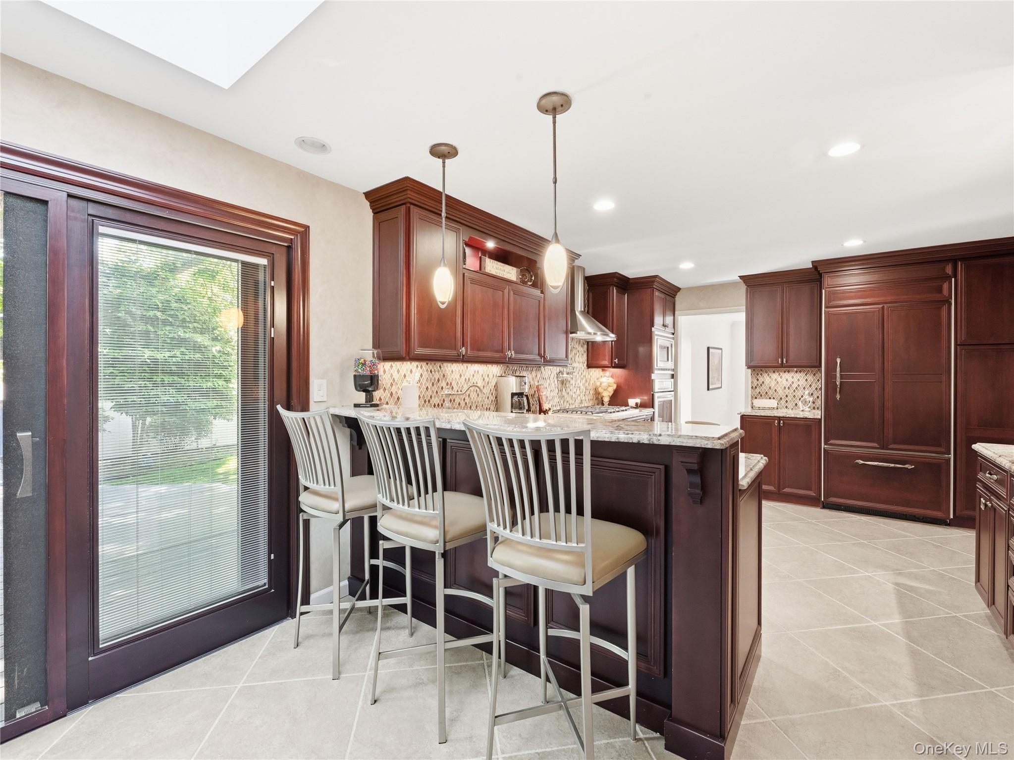161 Cow Neck Road Property Photo 11