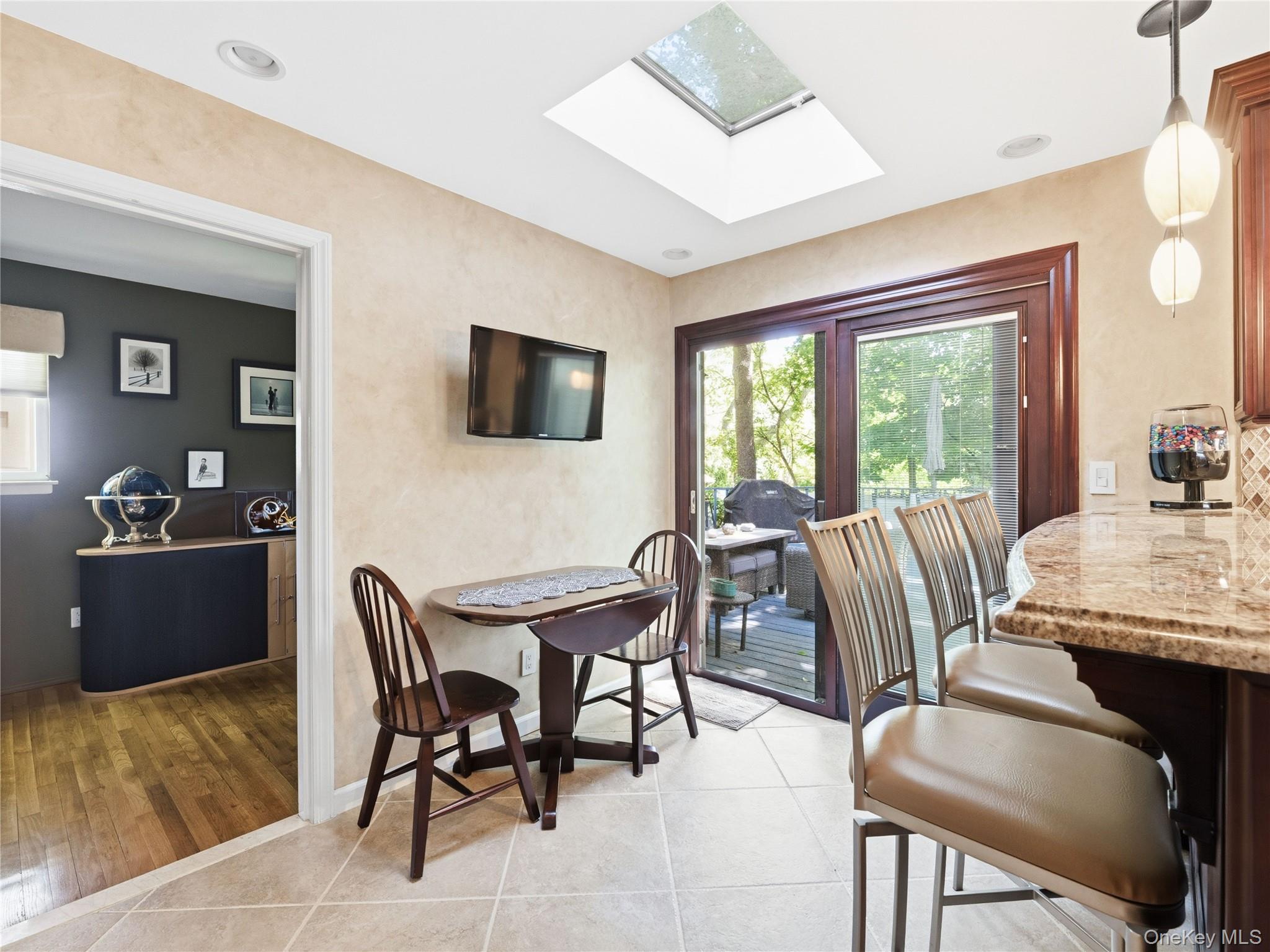 161 Cow Neck Road Property Photo 13