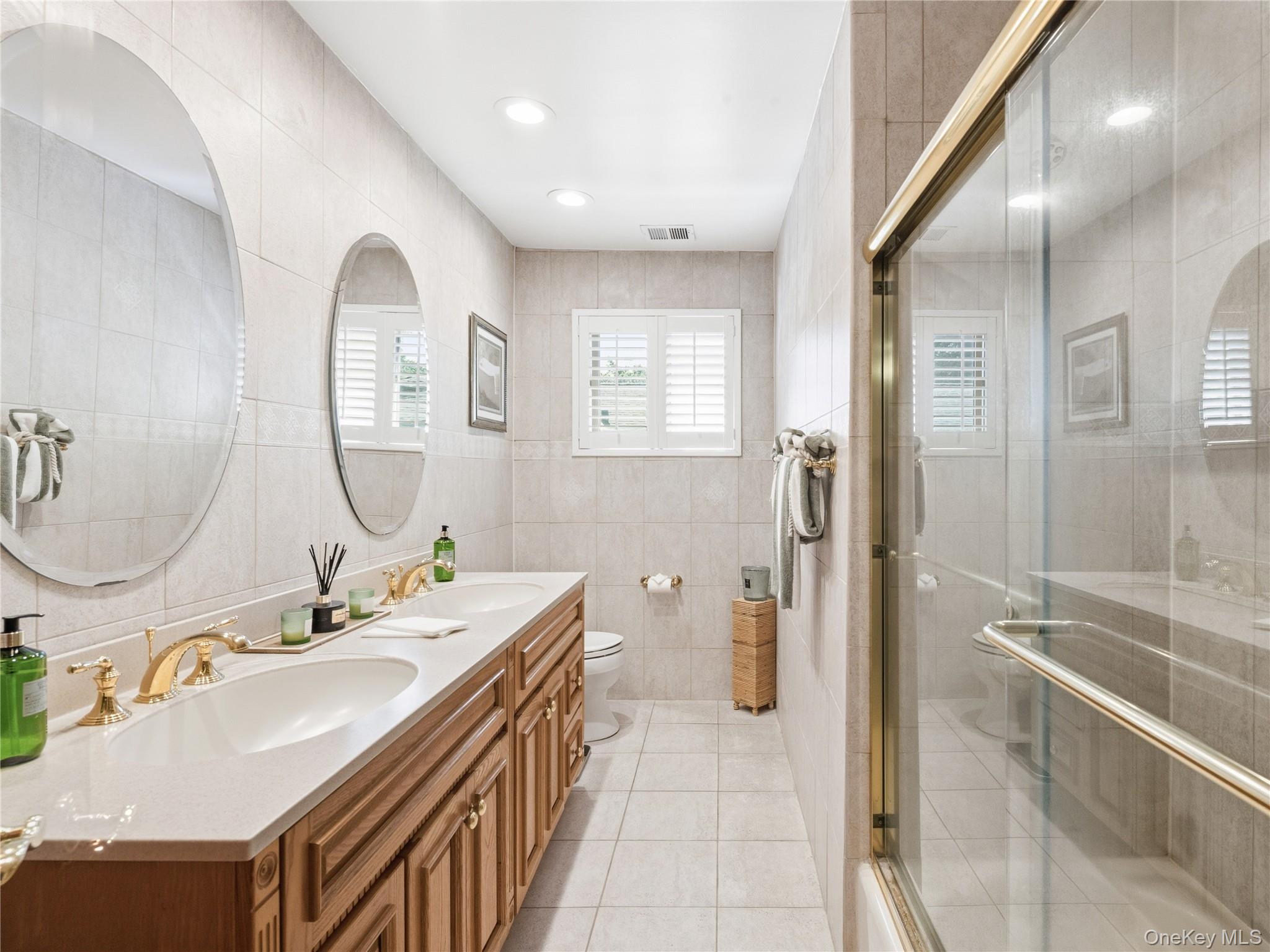 161 Cow Neck Road Property Photo 23
