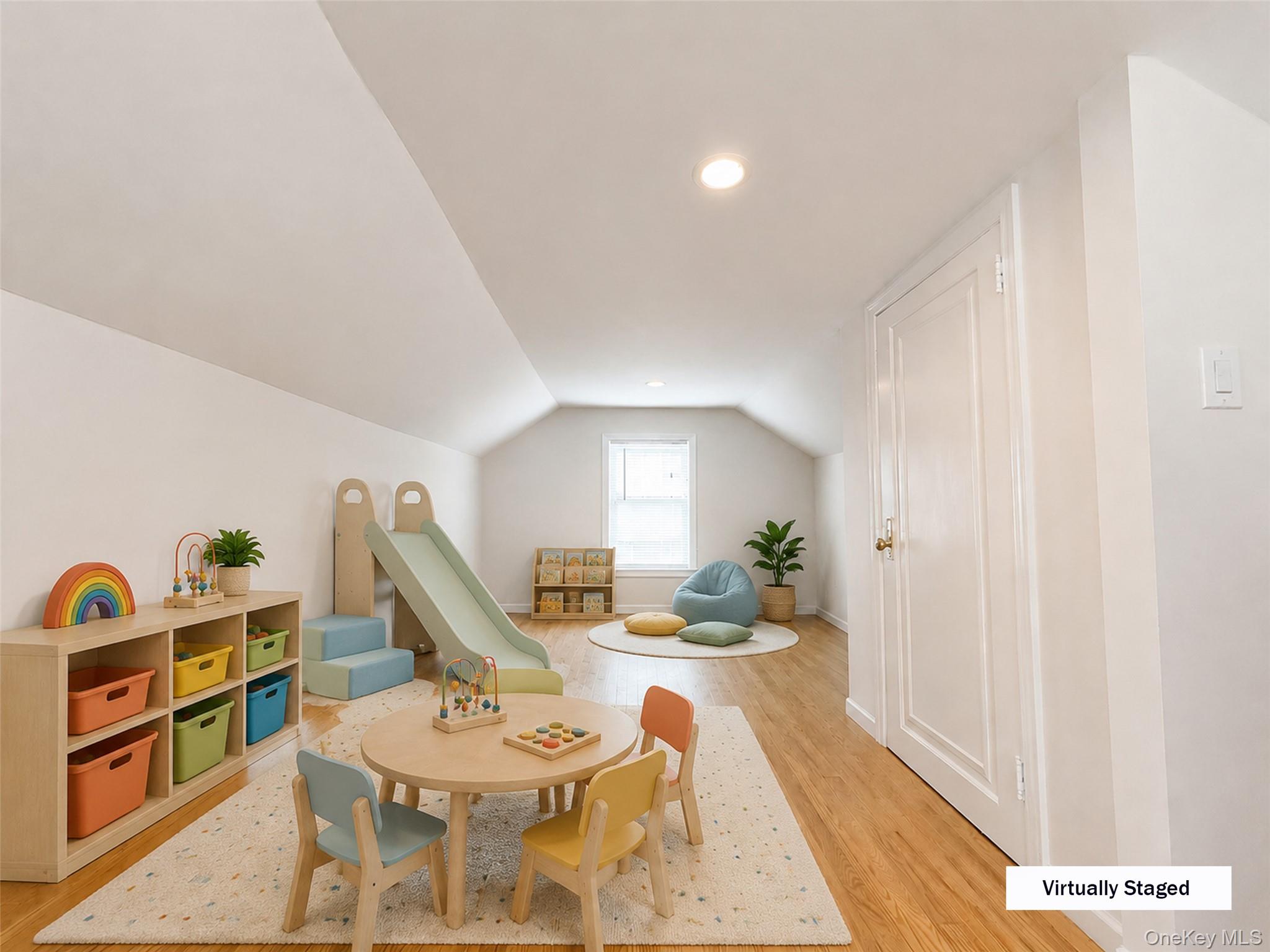 33-34 172nd Street Property Photo 19