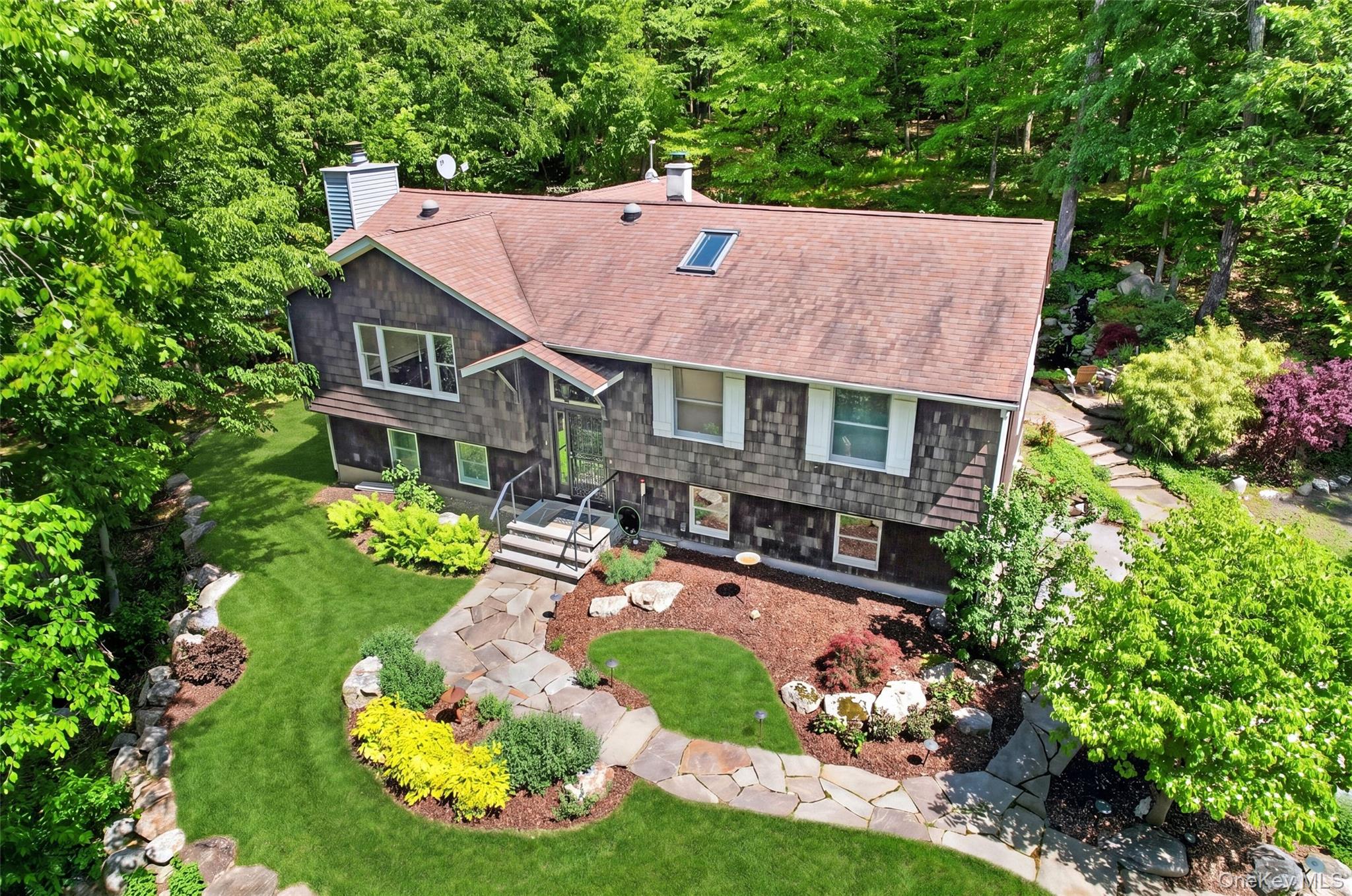 5 California Road Property Photo 1