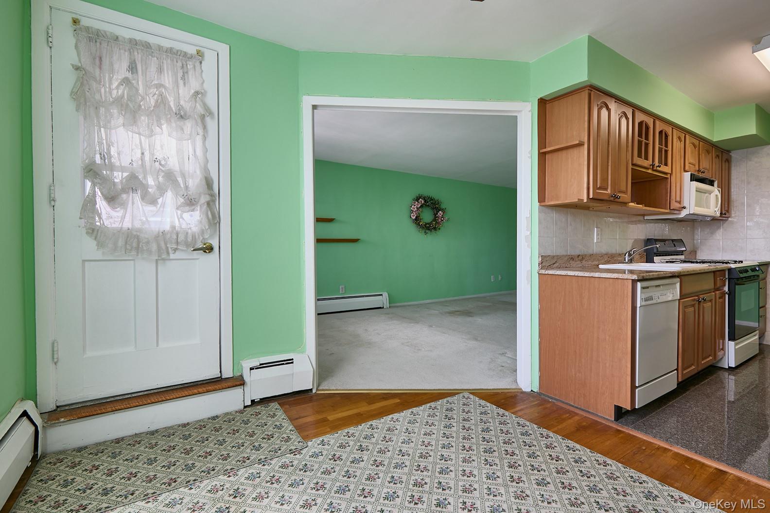 60 Hempstead Avenue 3p Property Photo 8