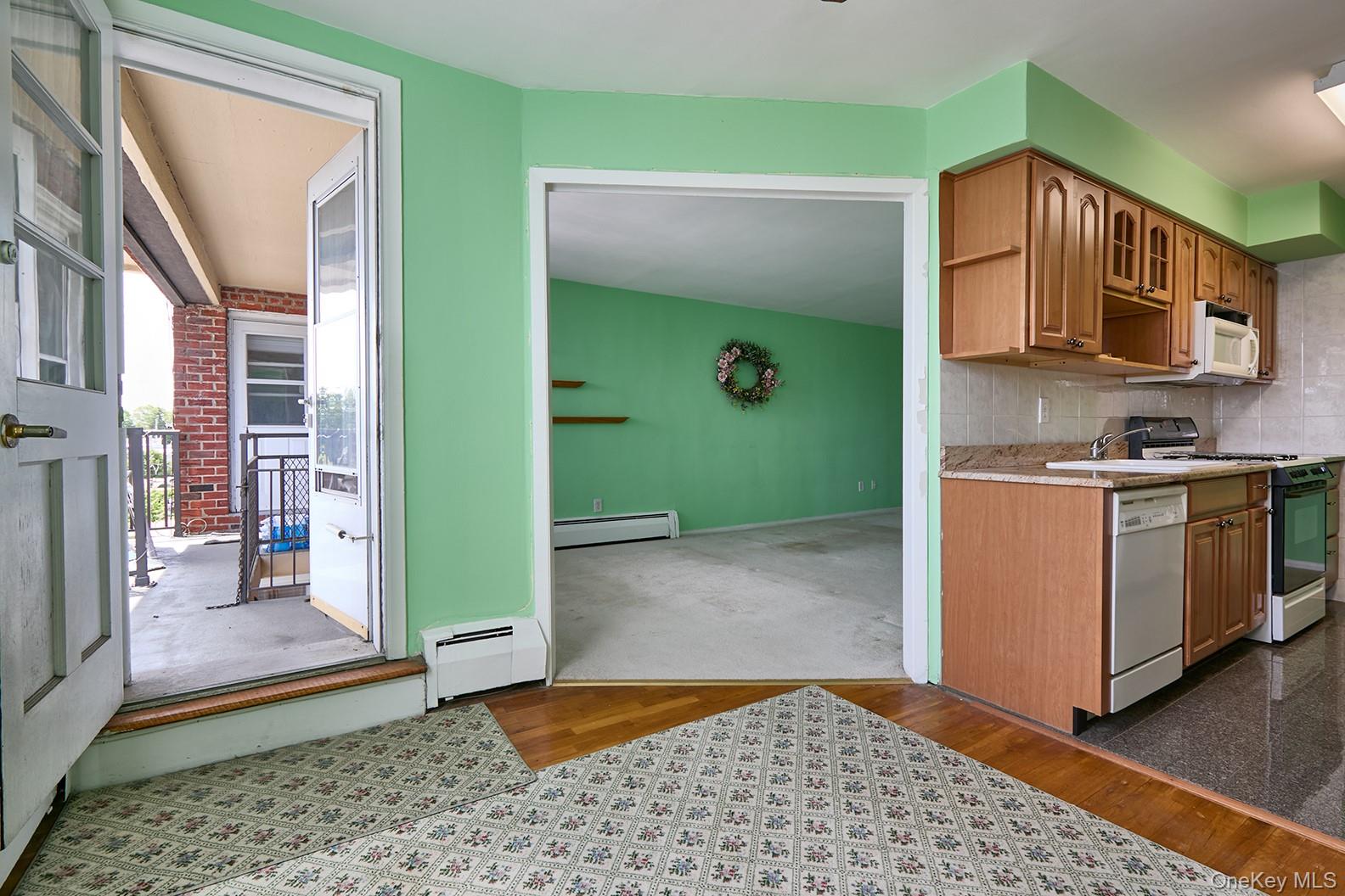 60 Hempstead Avenue 3p Property Photo 9