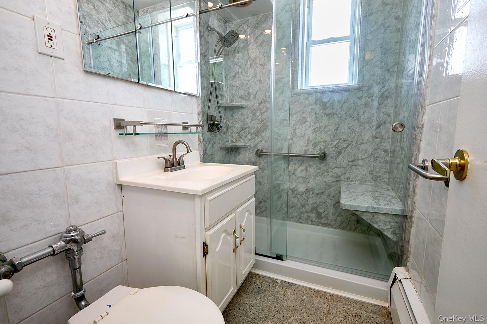 60 Hempstead Avenue 3p Property Photo 13