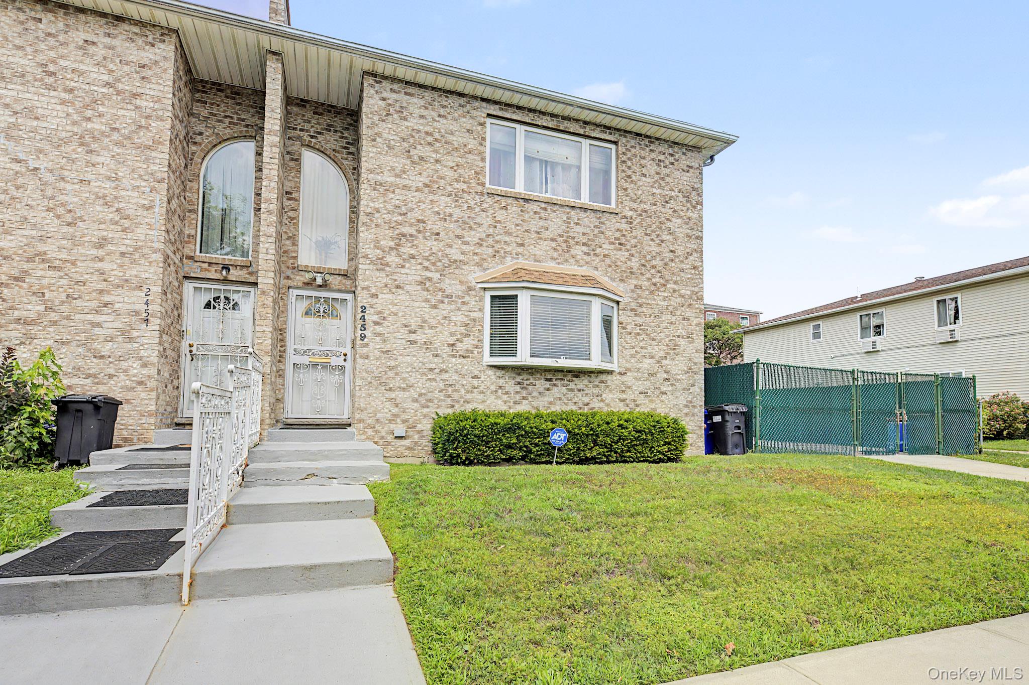 2459 Lodovick Avenue Property Photo 3