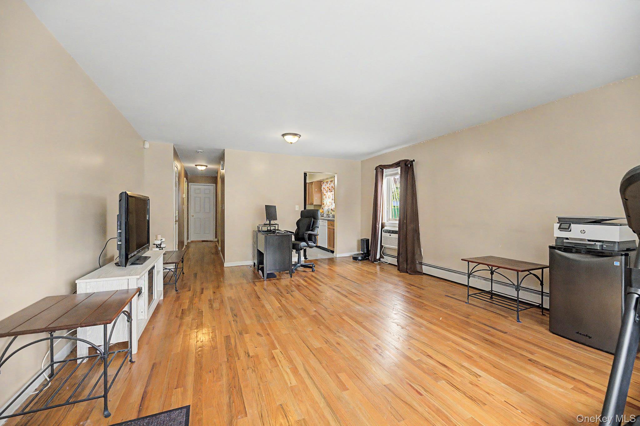 2459 Lodovick Avenue Property Photo 5