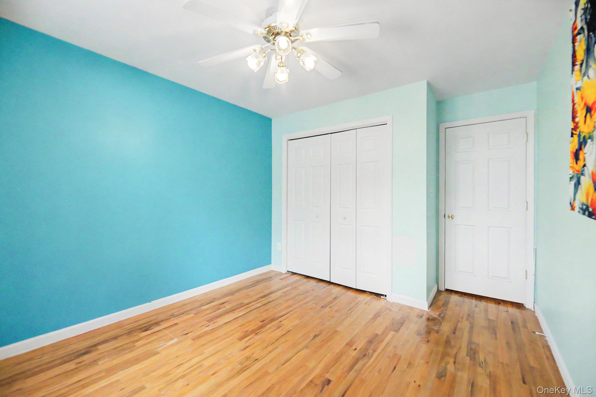 2459 Lodovick Avenue Property Photo 10