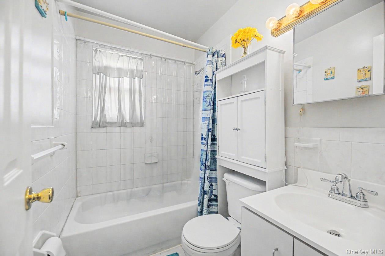 2459 Lodovick Avenue Property Photo 17